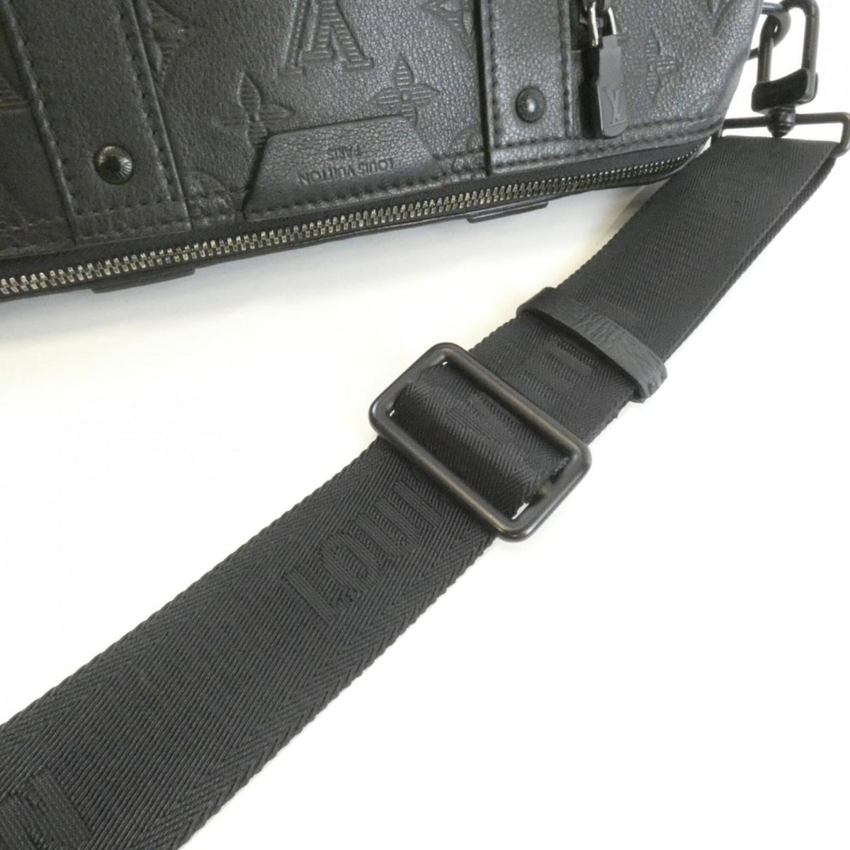 Louis Vuitton Black Leather Boston Bag (Pre-Owned)