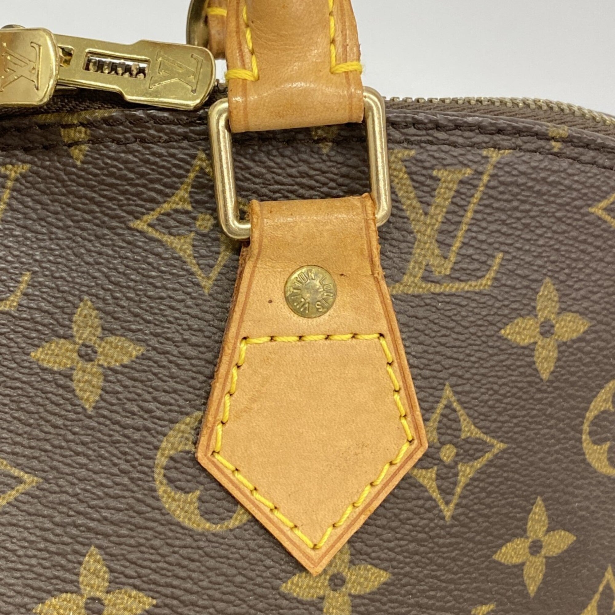 Louis Vuitton Brown Handbag (Pre-Owned)