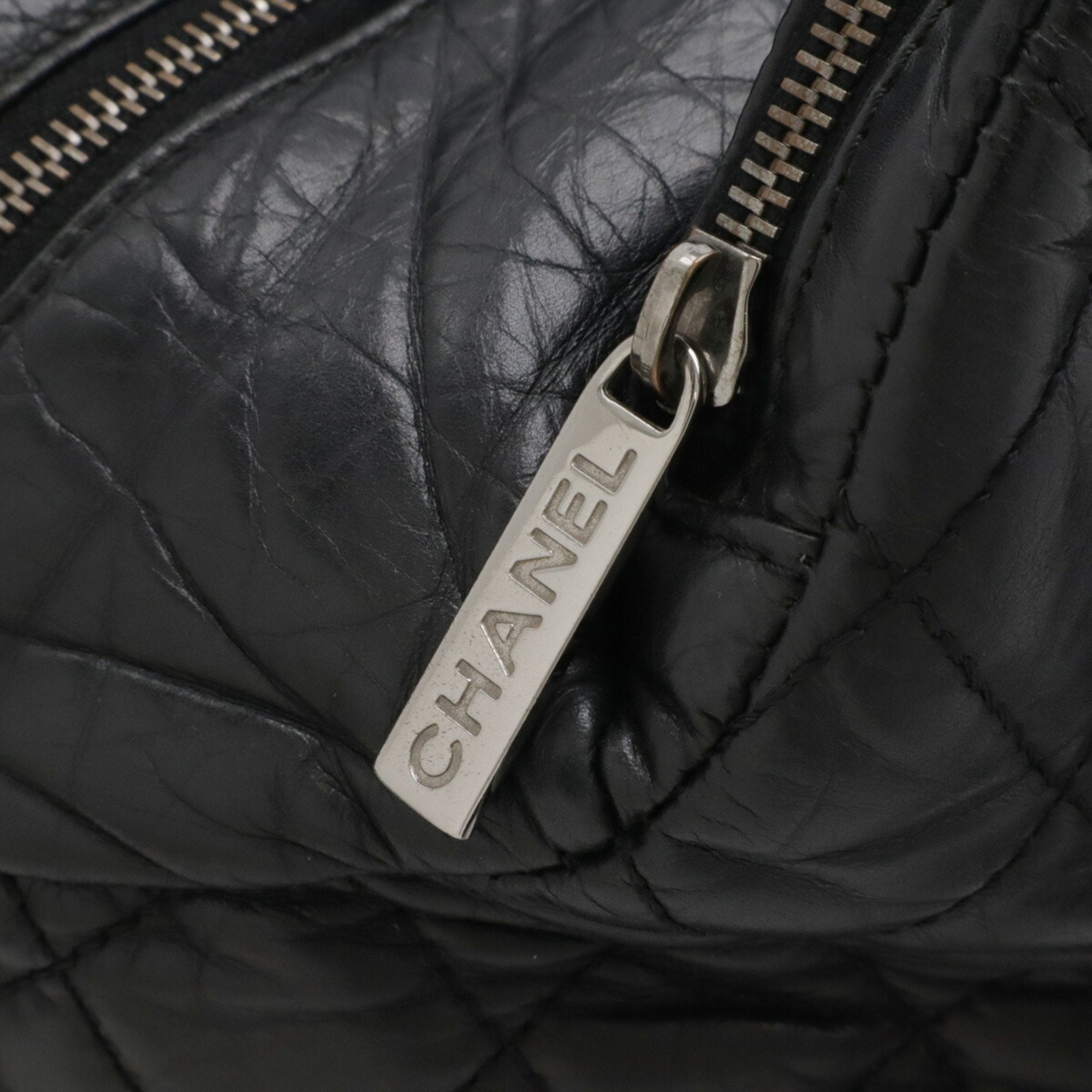 Chanel Matelasse Black Leather Handbag Shoulder Bag (Pre-Owned)