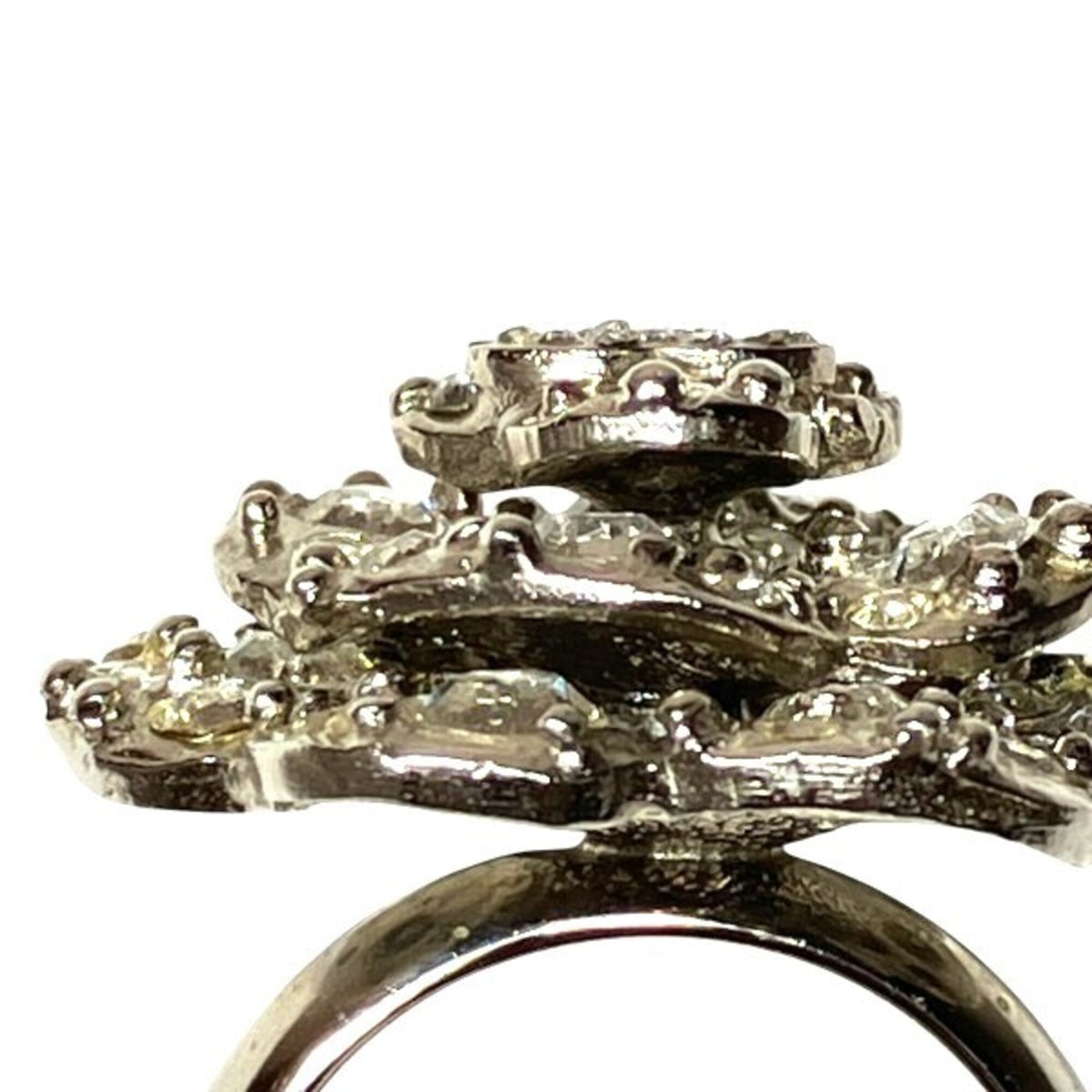 Chanel Silver Metal Band Ring (Pre-Owned)