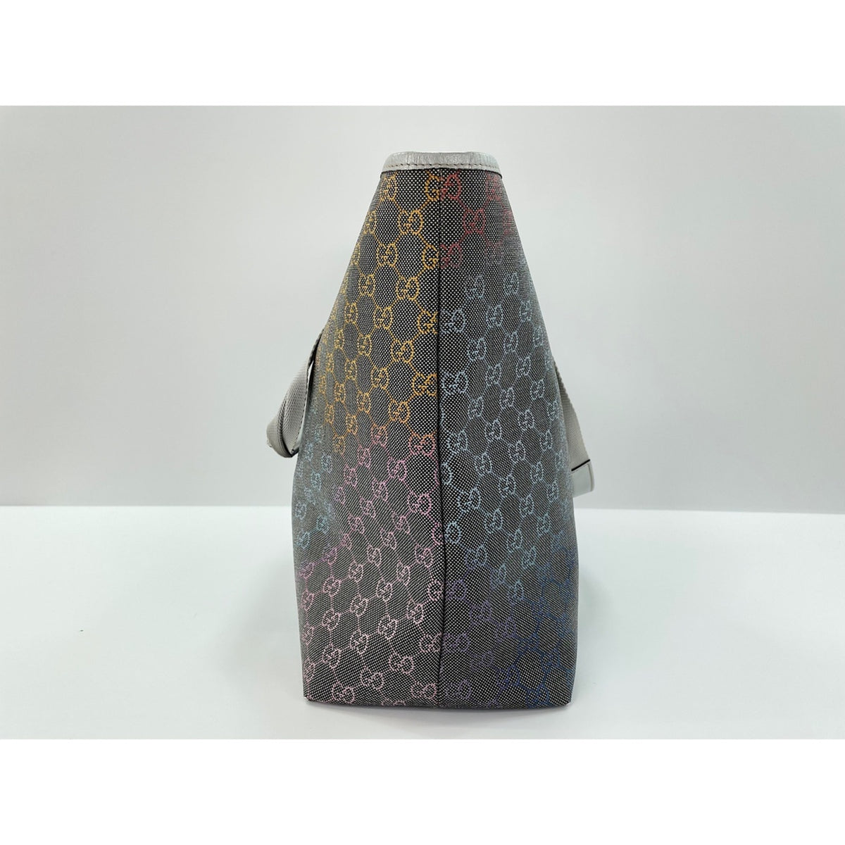 Gucci Gray Gg Supreme Tote Bag (Pre-Owned)