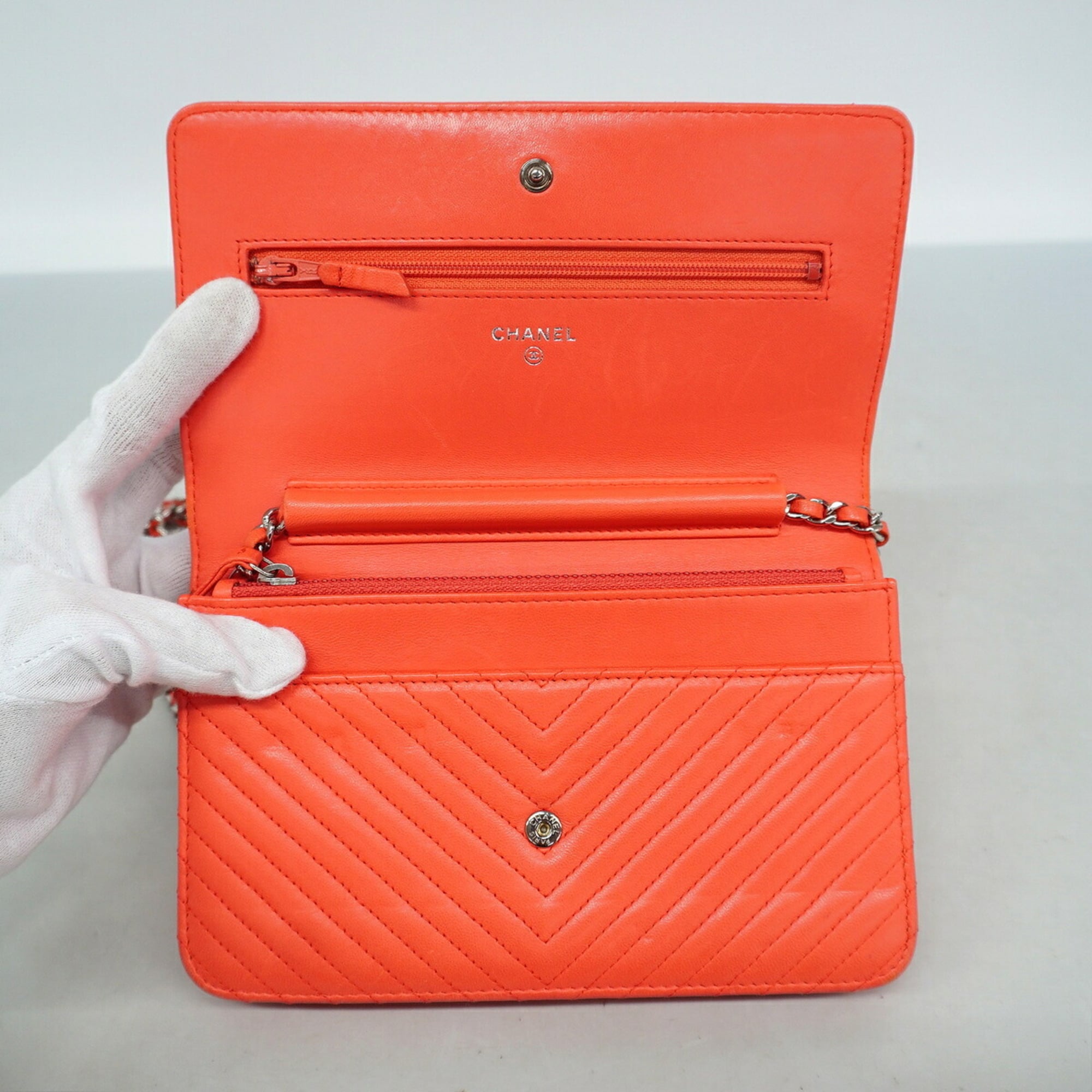 Chanel Orange Leather Chain/Shoulder Wallet (Pre-Owned)