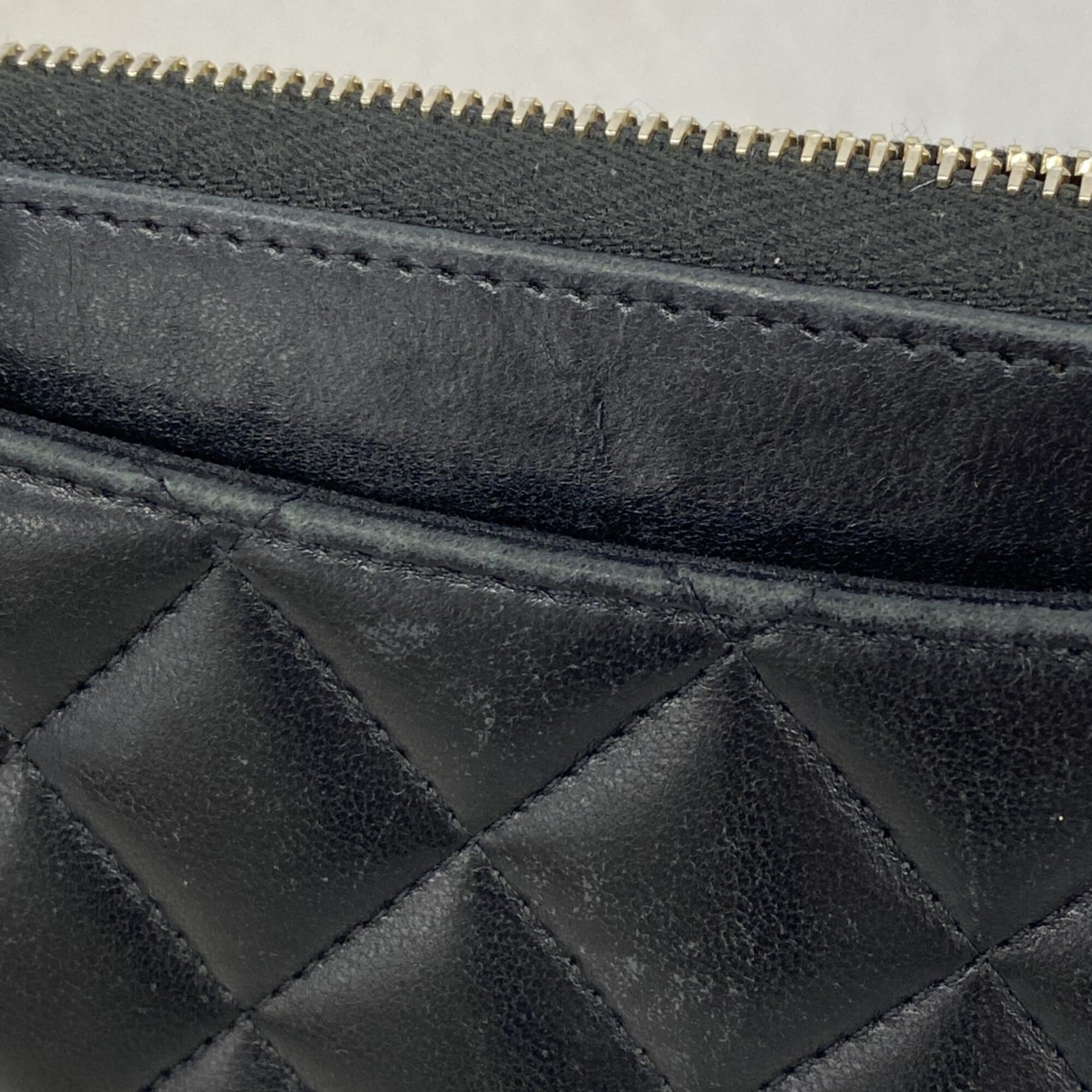 Chanel Black Leather Wallet (Bi-Fold) (Pre-Owned)