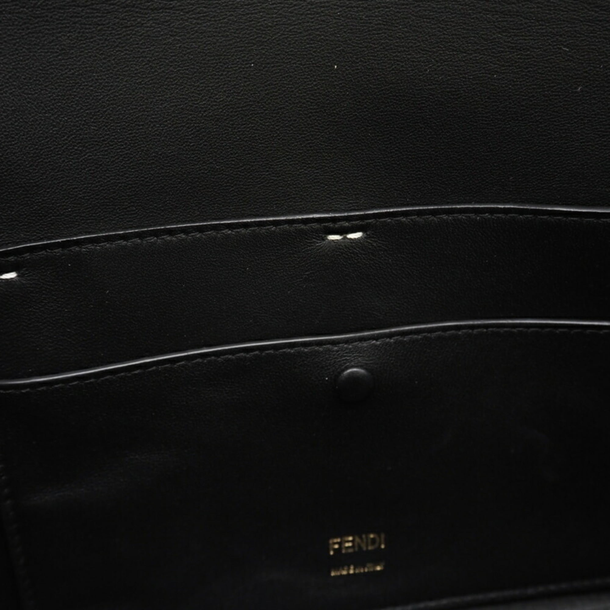 Fendi Black White Leather Shoulder Bag (Pre-Owned)