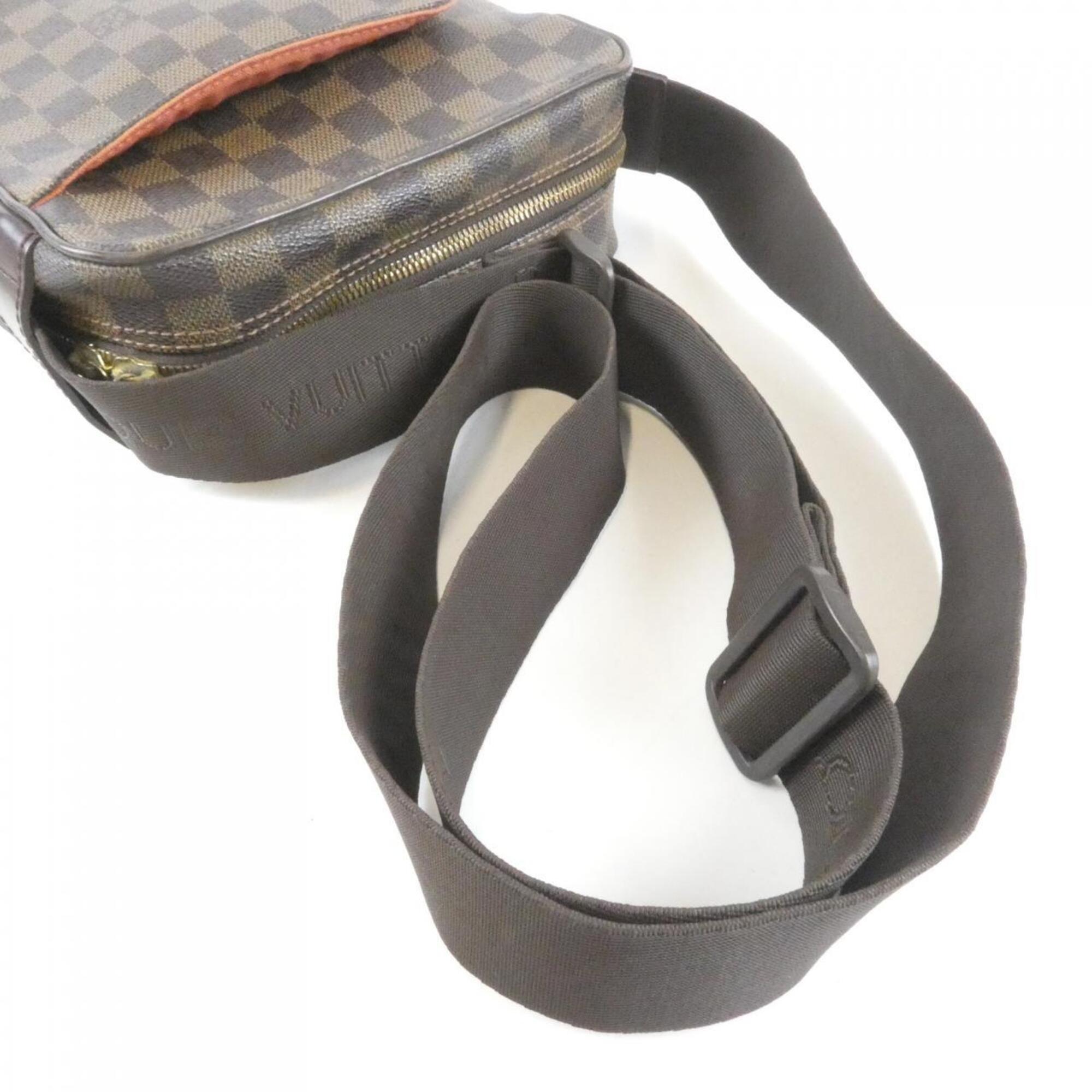 Louis Vuitton Brown Coated Canvas Shoulder Bag (Pre-Owned)