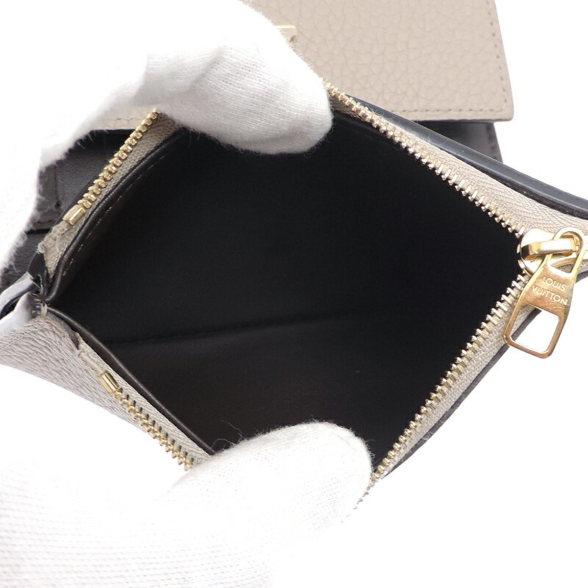 Louis Vuitton Galle Gray Leather Wallet (Bi-Fold) (Pre-Owned)