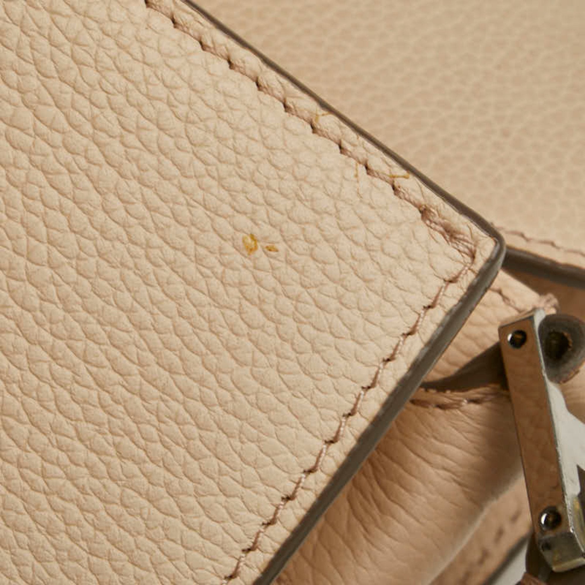 Mcm Beige Leather Shoulder Bag (Pre-Owned)