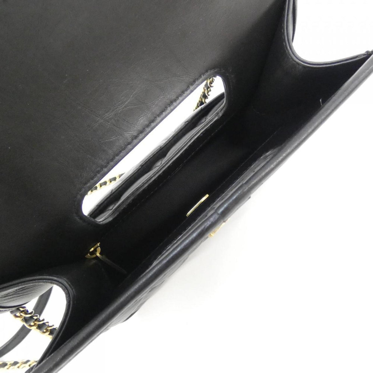 Chanel Black Leather Shoulder Bag (Pre-Owned)