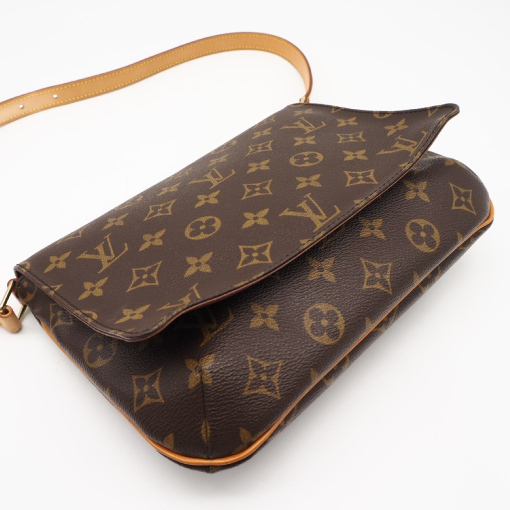 Louis Vuitton Brown Coated Canvas Leather Shoulder Bag (Pre-Owned)