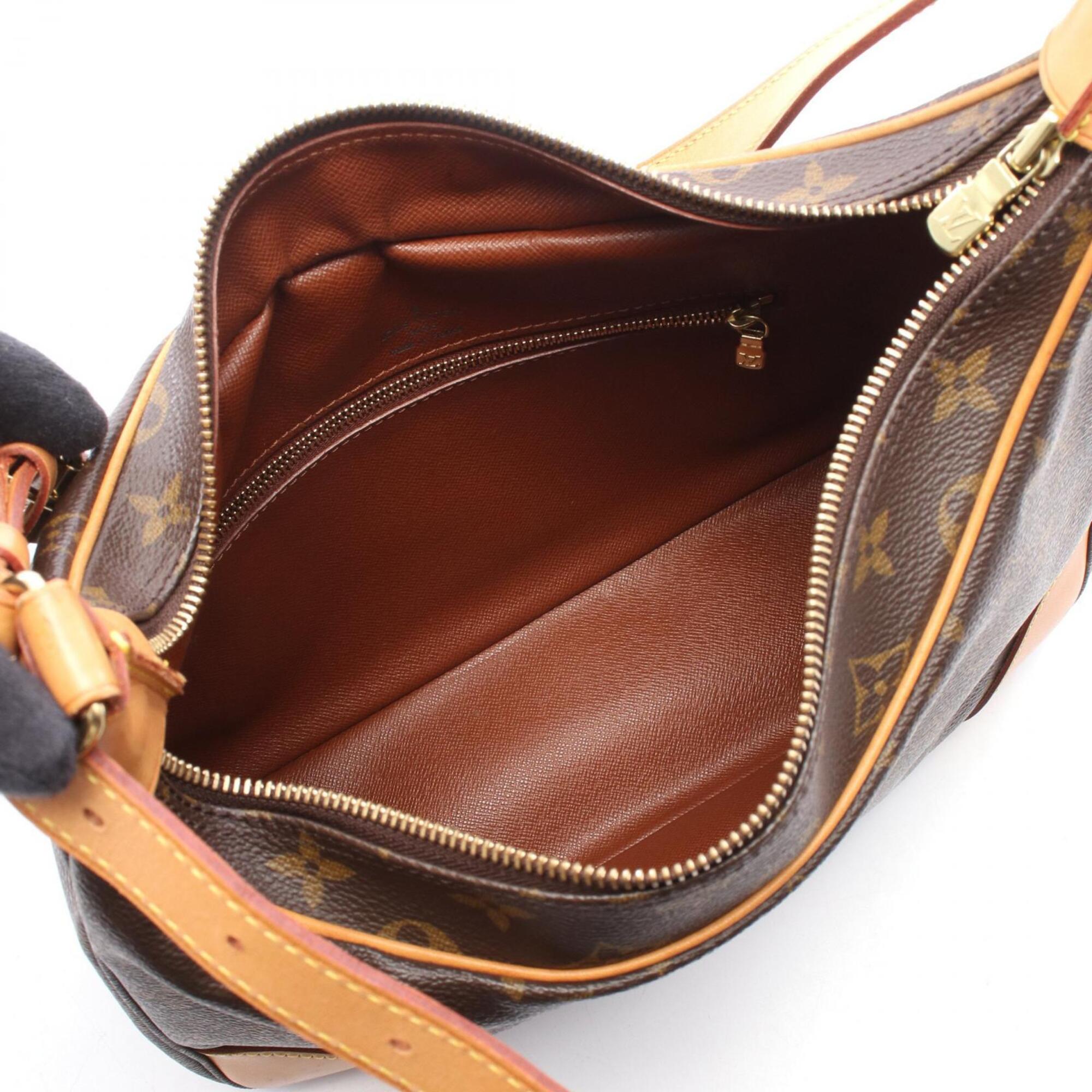 Louis Vuitton Brown Pvc Coated Canvas Leather Handbag Shoulder Bag (Pre-Owned)