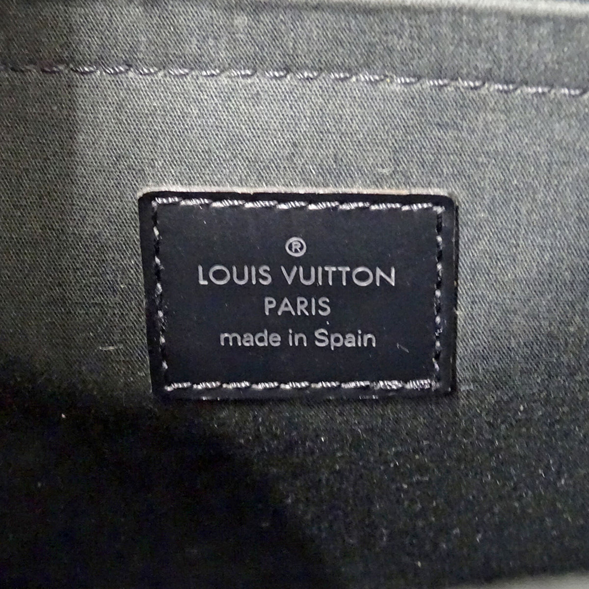 Louis Vuitton Black Galle Noir Epi Leather Handbag Tote Bag (Pre-Owned)