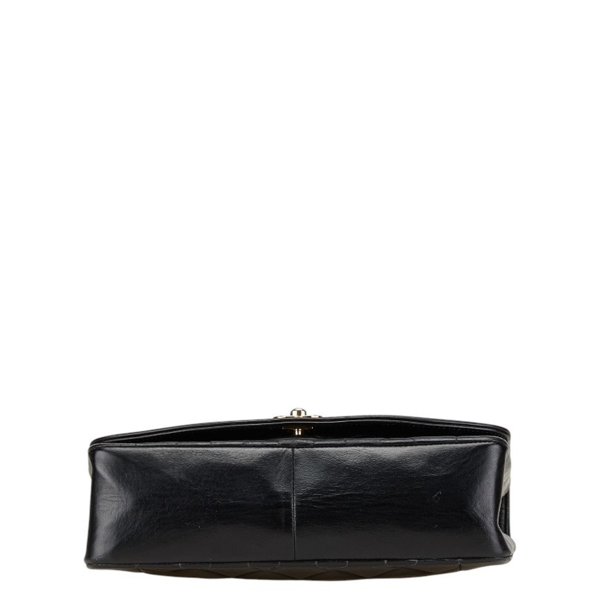 Chanel Black Leather Shoulder Bag (Pre-Owned)