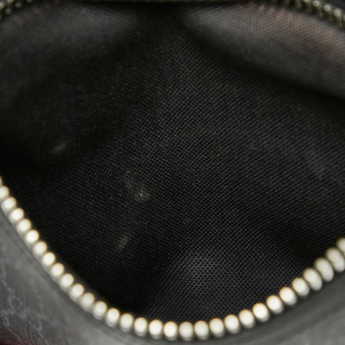 Gucci Black Gg Supreme Shoulder Bag (Pre-Owned)