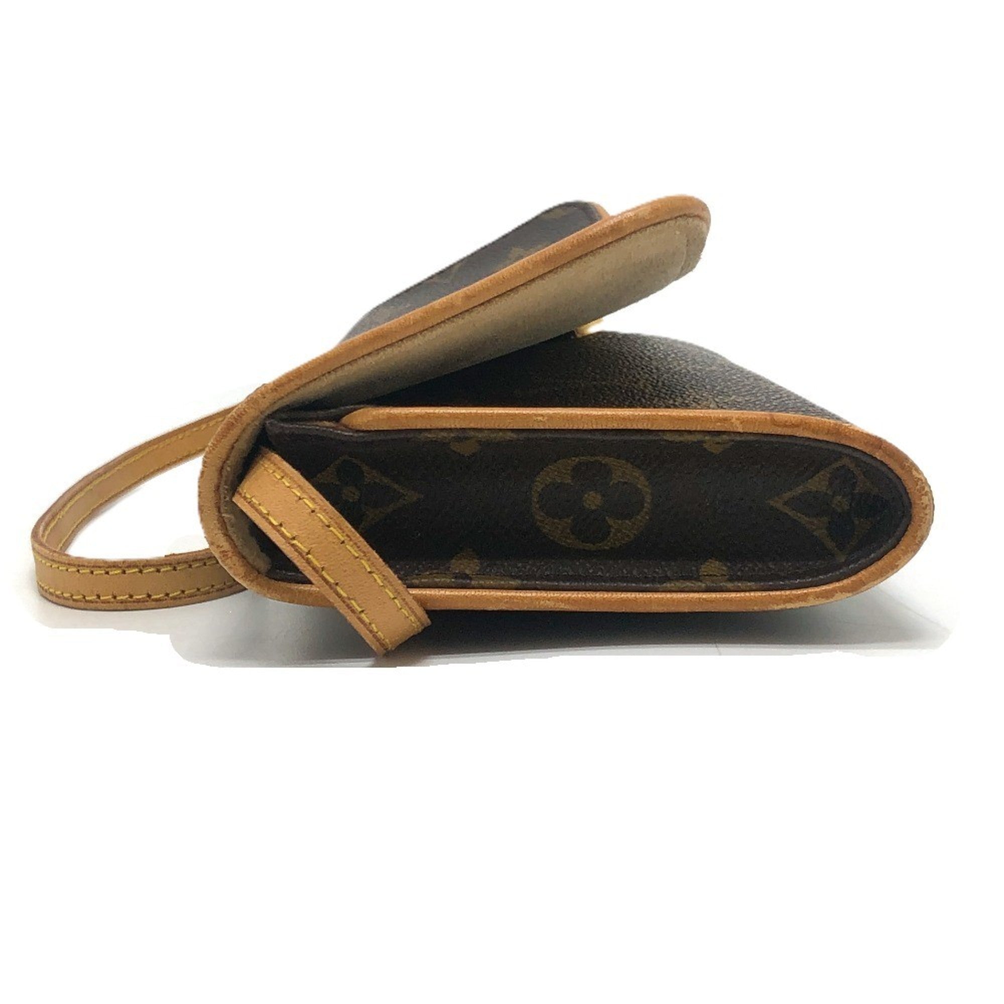 Louis Vuitton Brown Monogram Monogram Clutch Bag Pochette Shoulder Bag (Pre-Owned)
