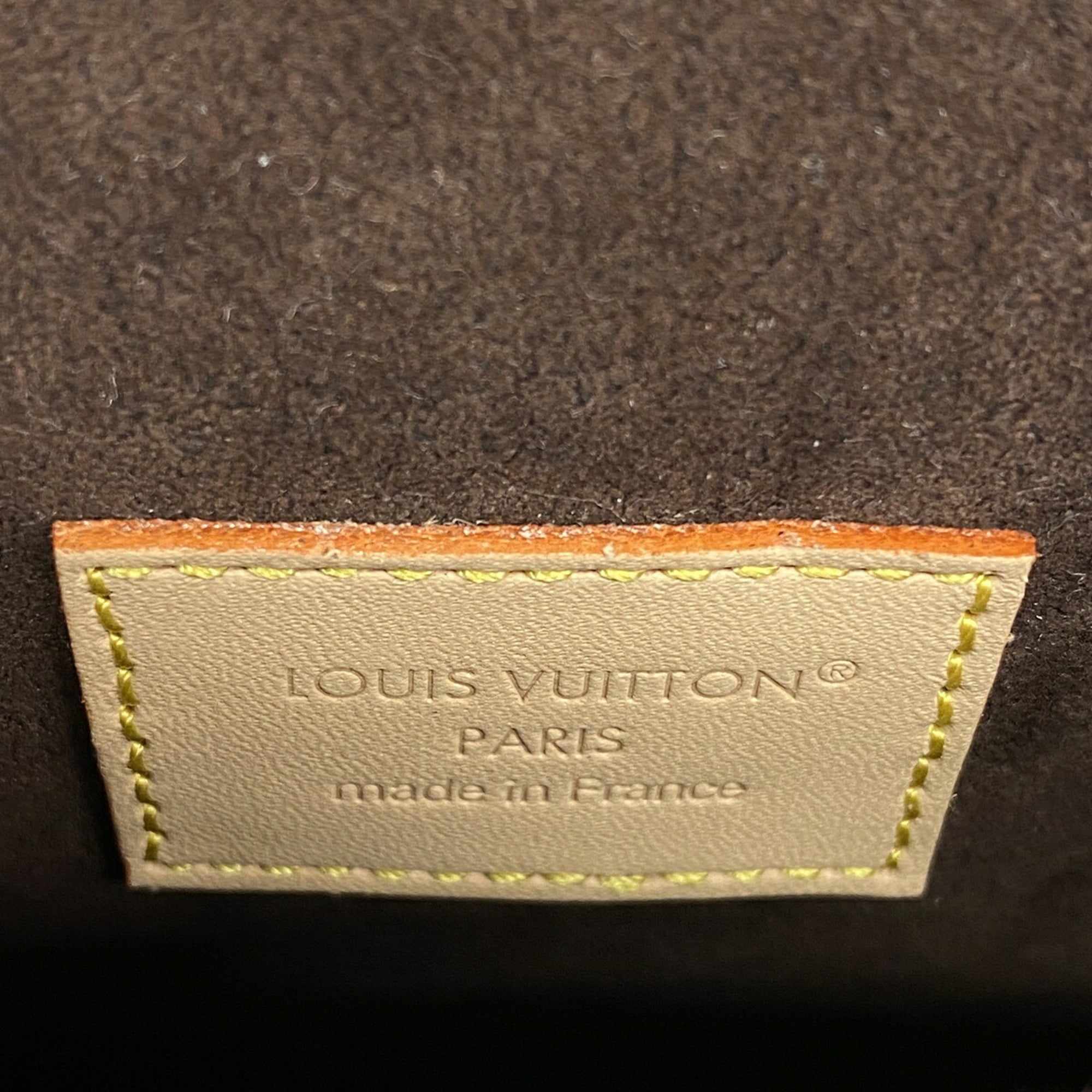 Louis Vuitton Brown Shoulder Bag (Pre-Owned)