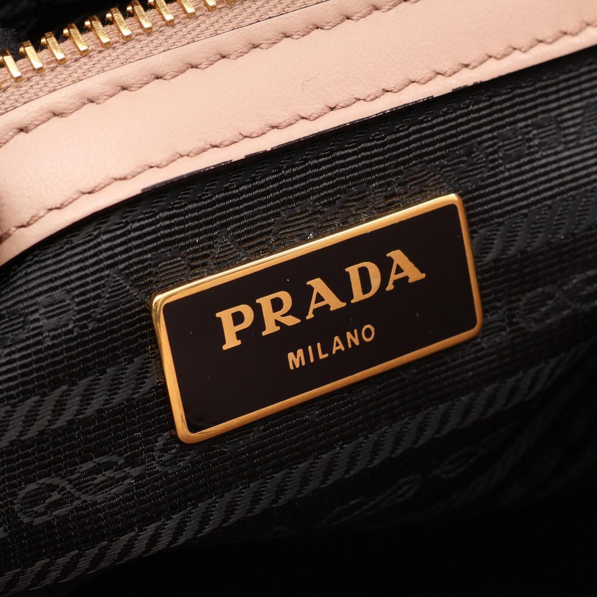 Prada Pink Saffiano Handbag (Pre-Owned)