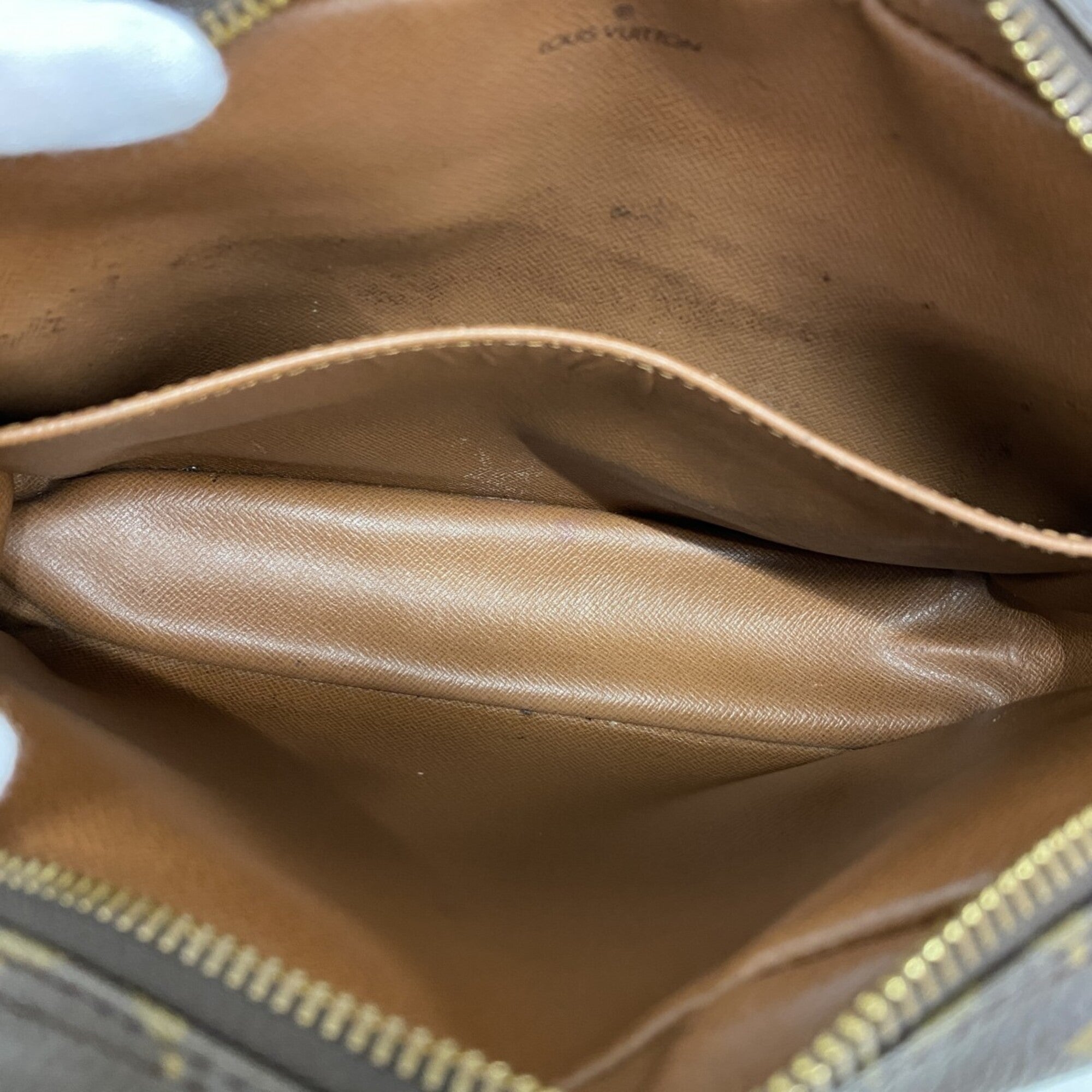 Louis Vuitton Brown Clutch Bag (Pre-Owned)