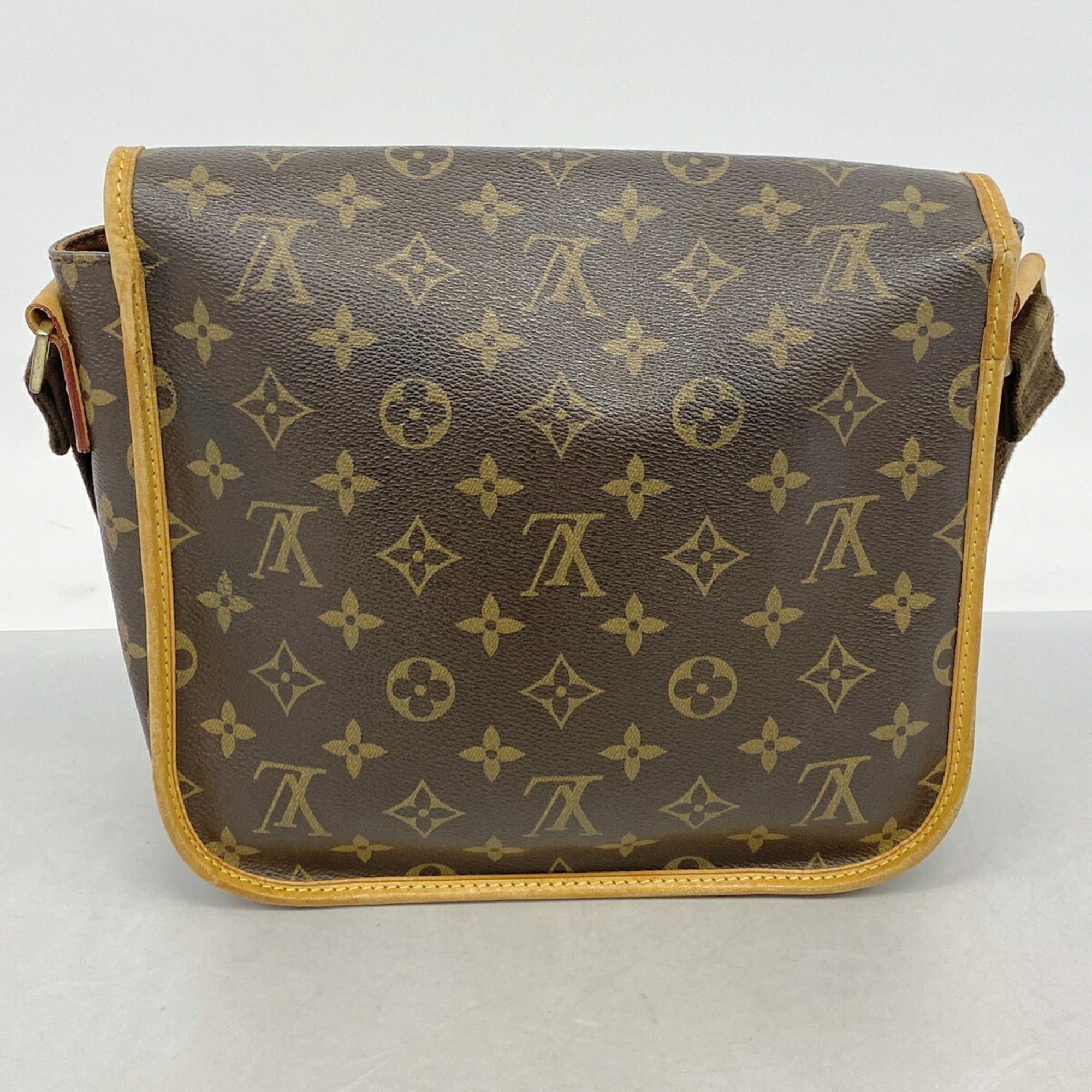 Louis Vuitton Brown Shoulder Bag (Pre-Owned)