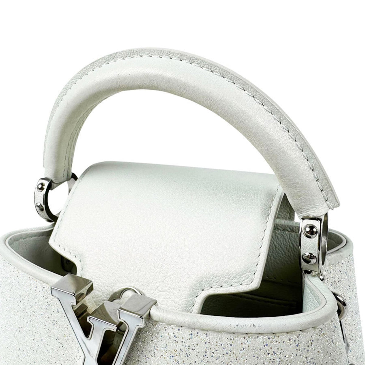 Louis Vuitton White Leather Shoulder Bag (Pre-Owned)