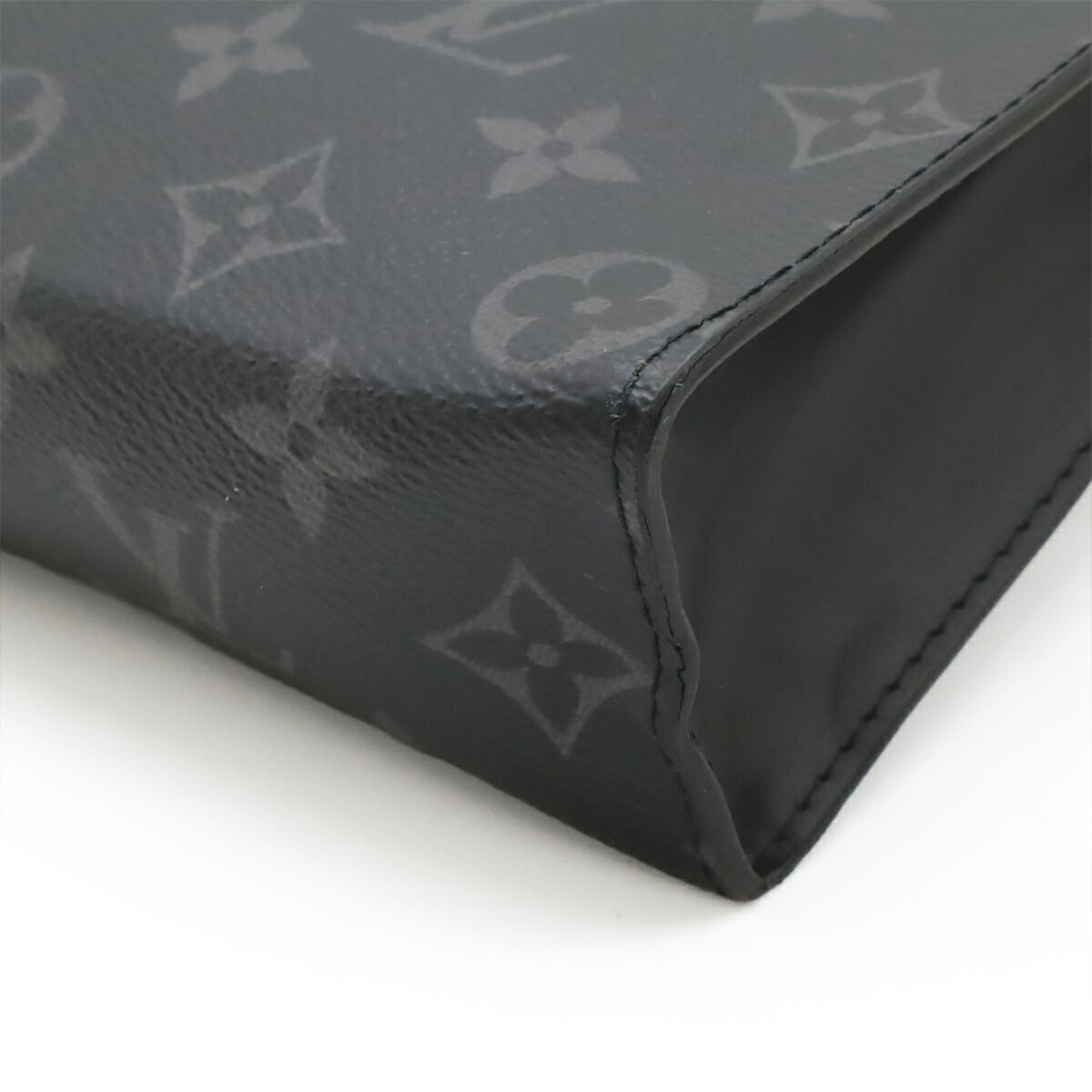 Louis Vuitton Black Gray Monogram Eclipse Monogram Eclipse Clutch Bag Pochette (Pre-Owned)