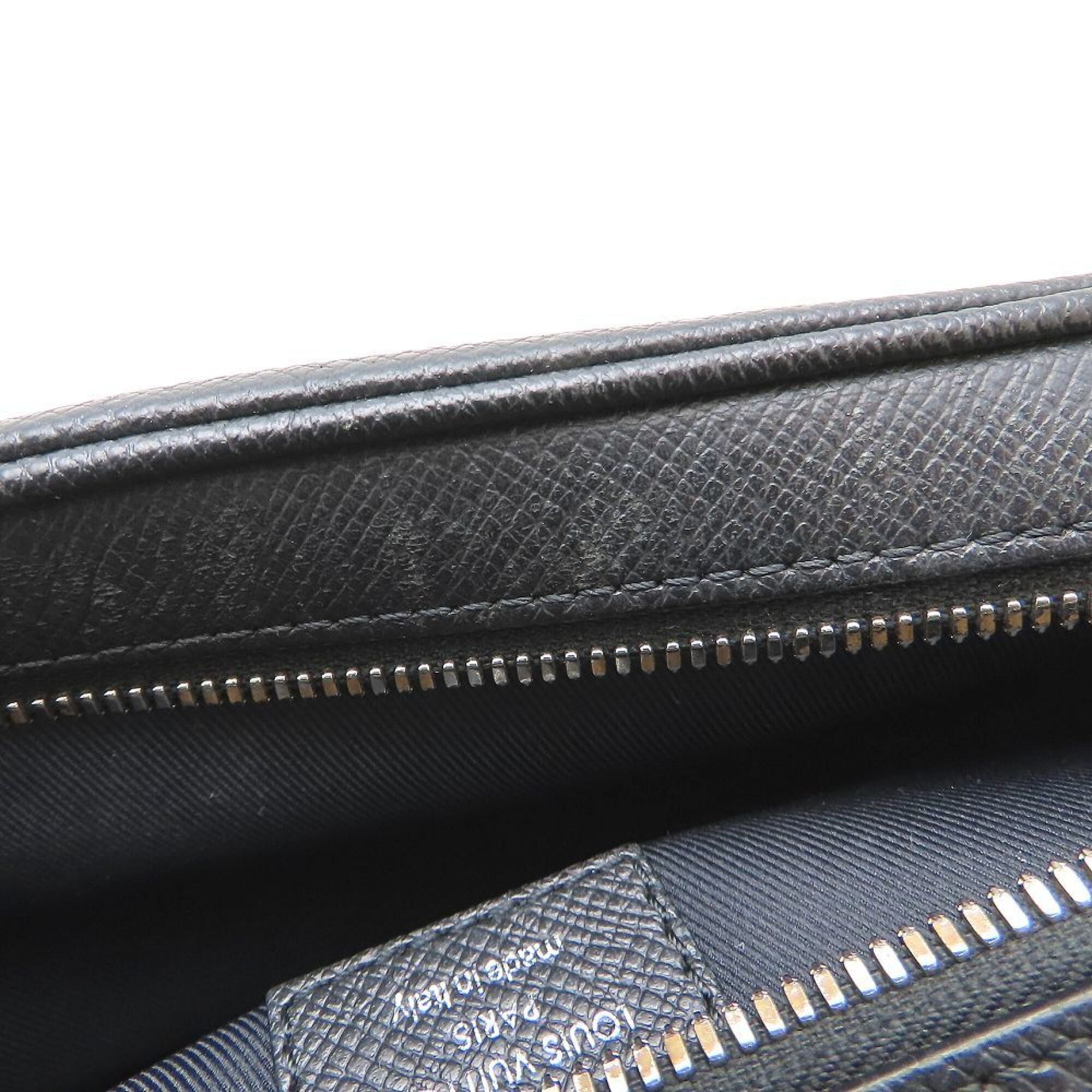 Louis Vuitton Taigarama Noir Taigarama Sling Bag (Pre-Owned)