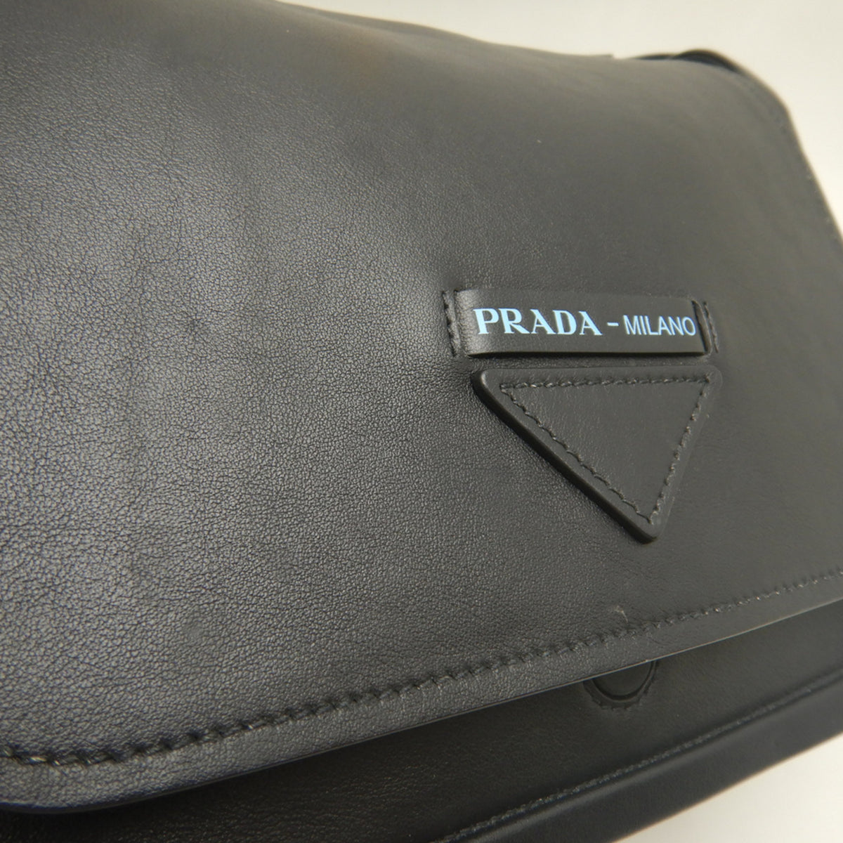 Prada Fuoco Nero Leather Shoulder Bag (Pre-Owned)