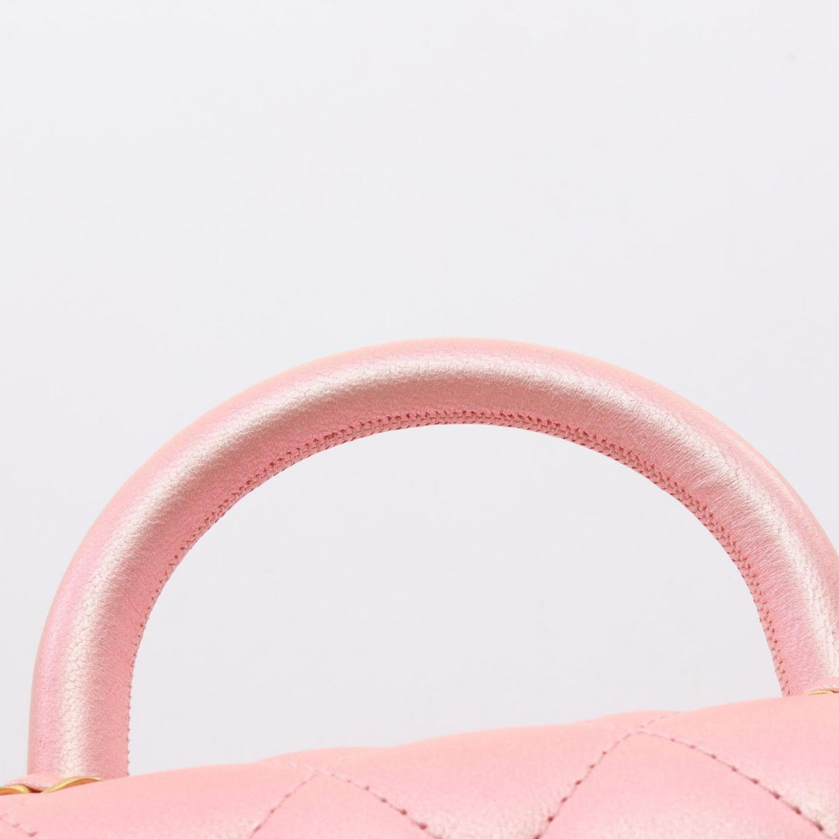 Chanel Pink Fabric Handbag Shoulder Bag (Pre-Owned)