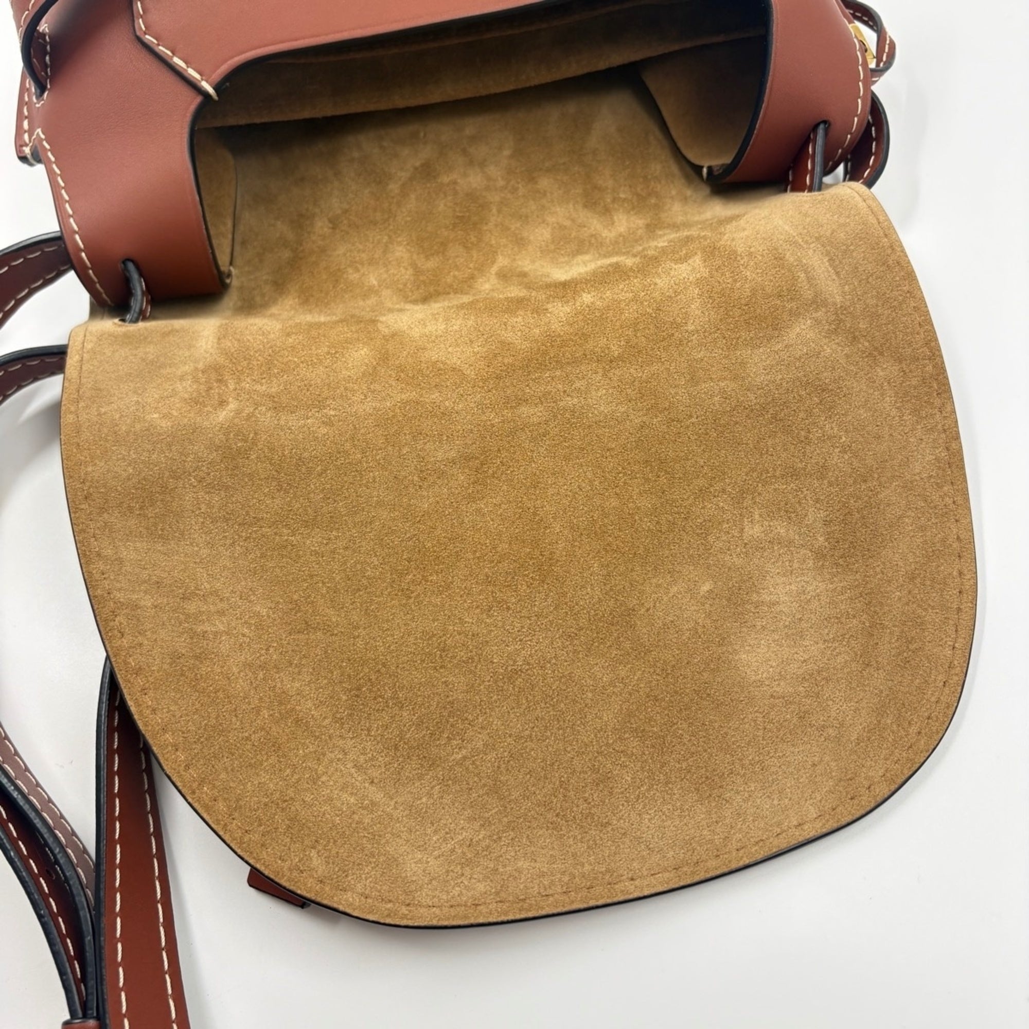 Loewe Brown Shoulder Bag (Pre-Owned)