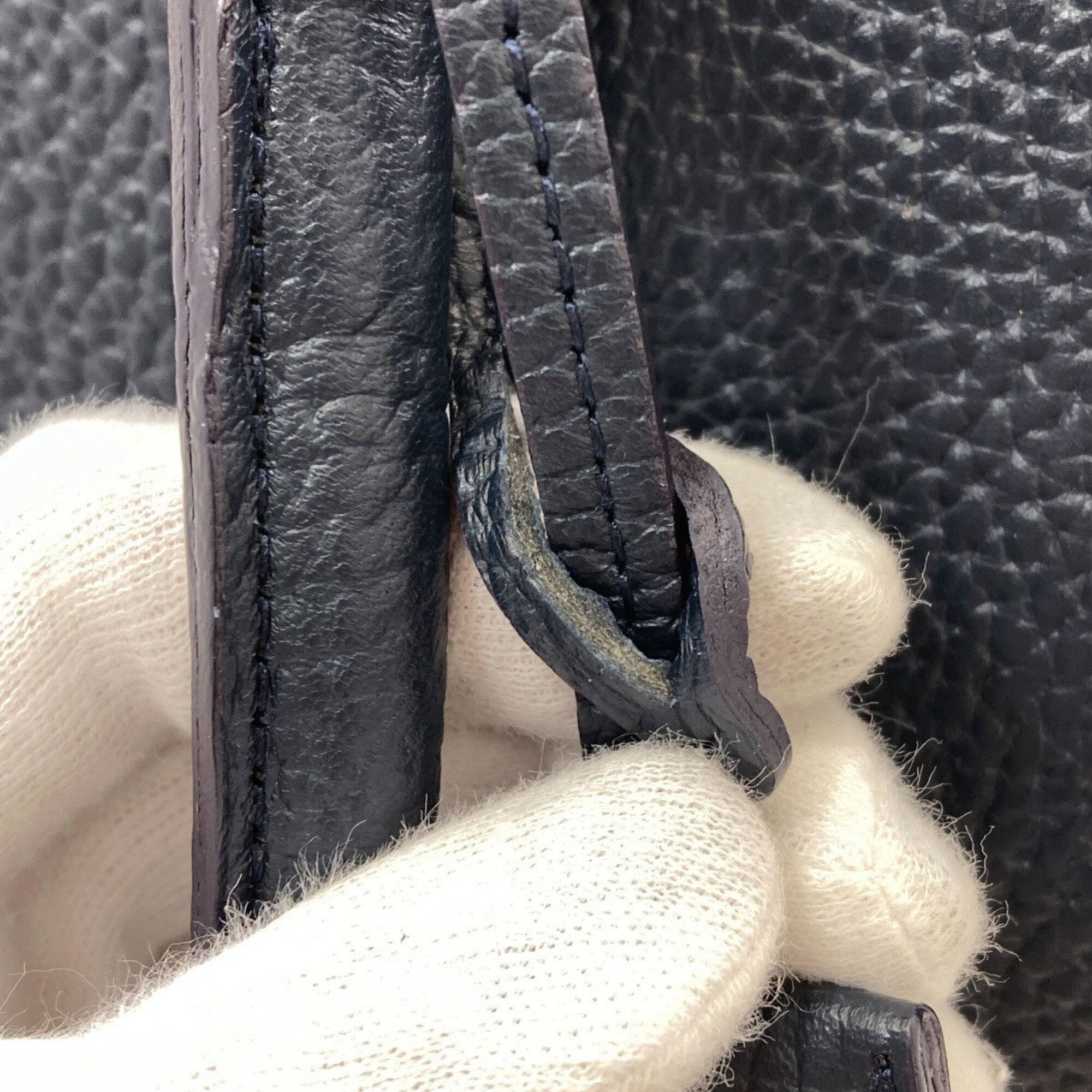 A.D.M.J Navy Leather Handbag (Pre-Owned)