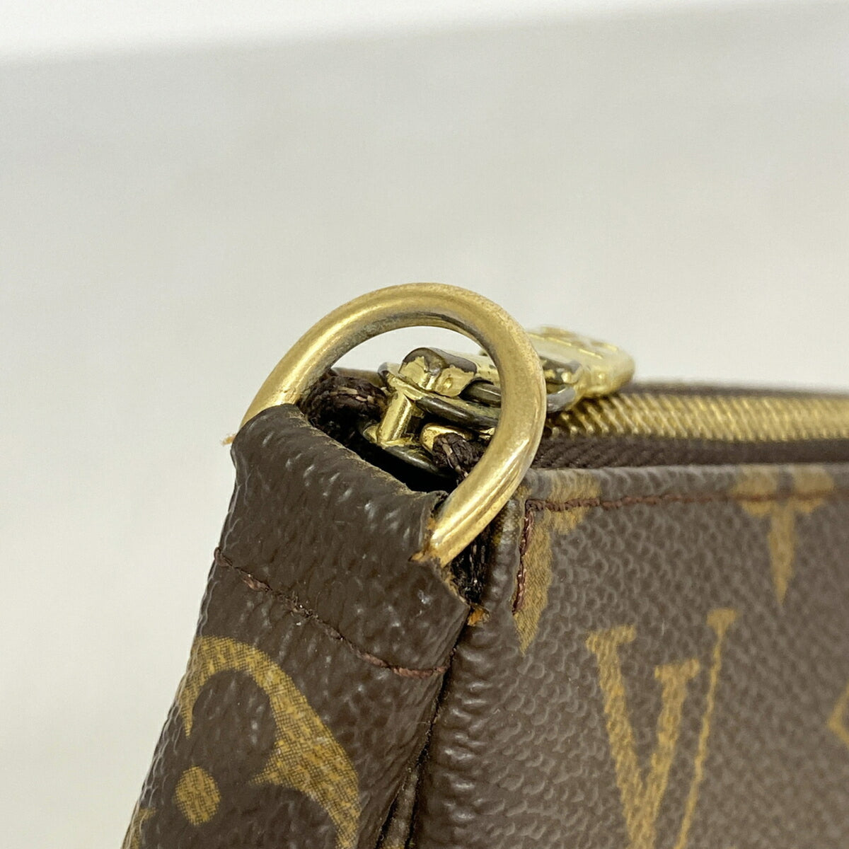 Louis Vuitton Brown Pouch (Pre-Owned)
