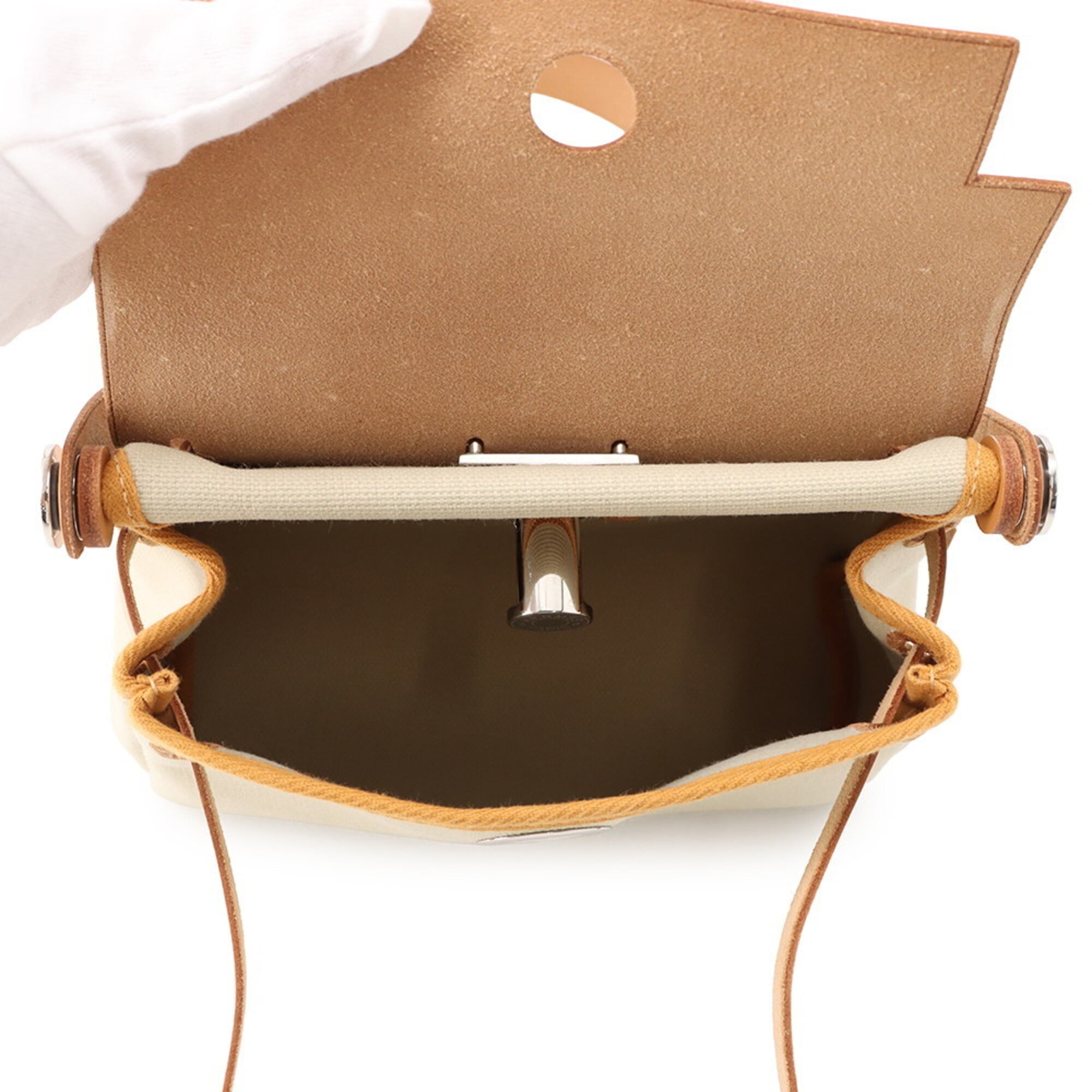 Hermes Ivory Natural Sable Toile H Leather Shoulder Bag (Pre-Owned)