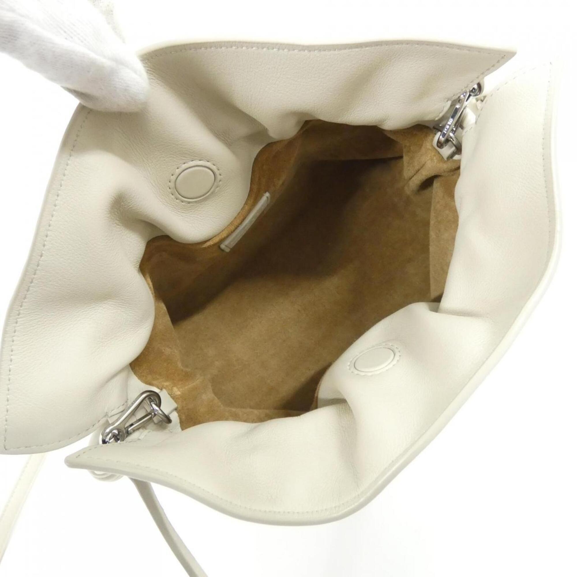 Loewe Flamenco Ivory White Leather Beach Bag Handbag (Pre-Owned)