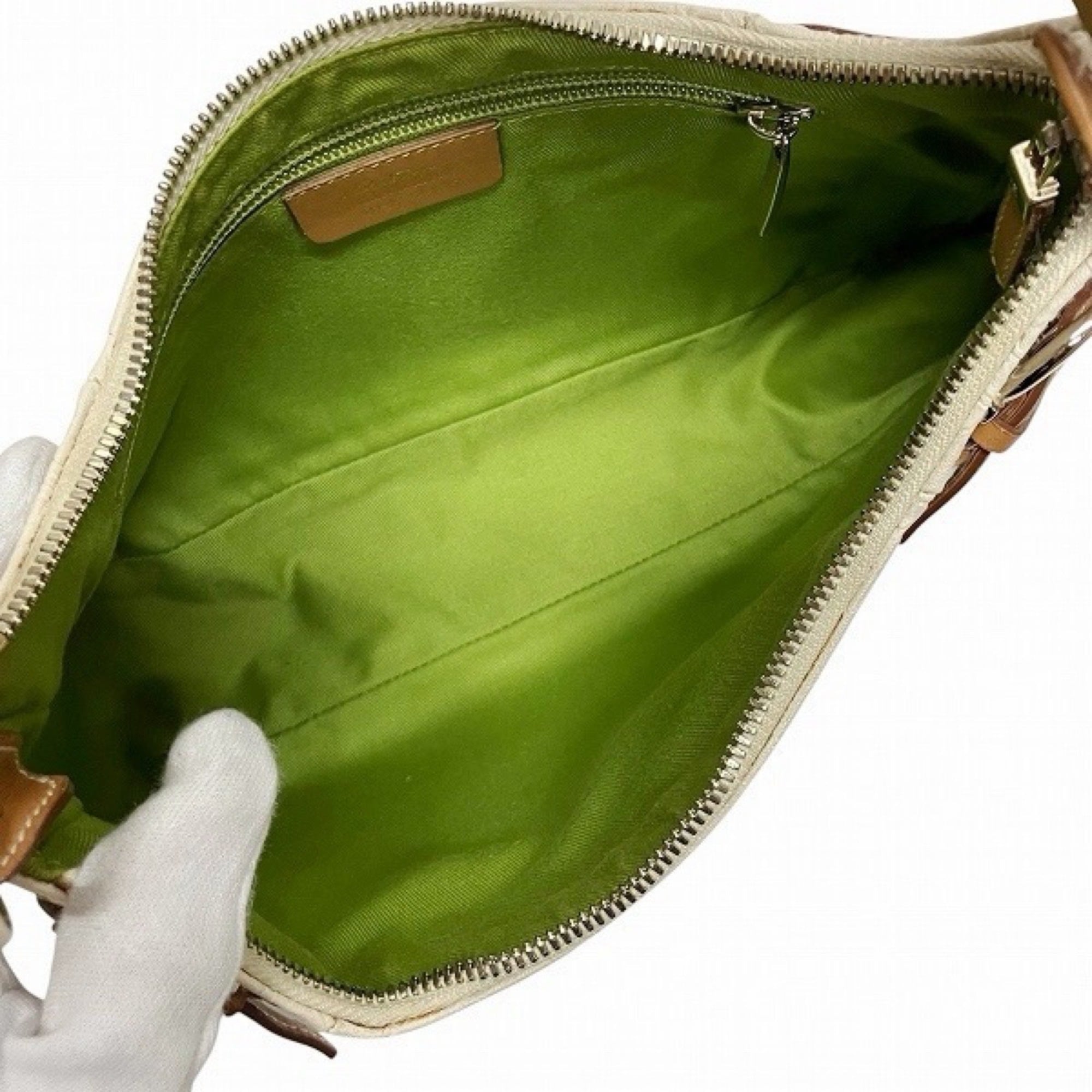 Salvatore Ferragamo Ivory Leather Shoulder Bag (Pre-Owned)