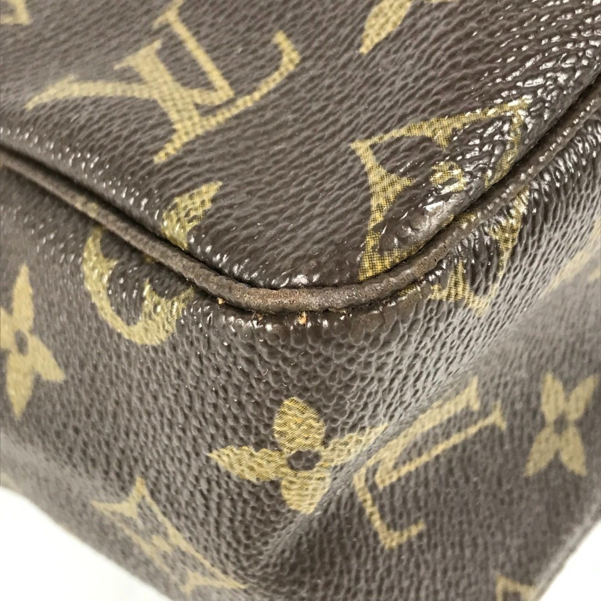 Louis Vuitton Brown Monogram Monogram Pouch (Pre-Owned)