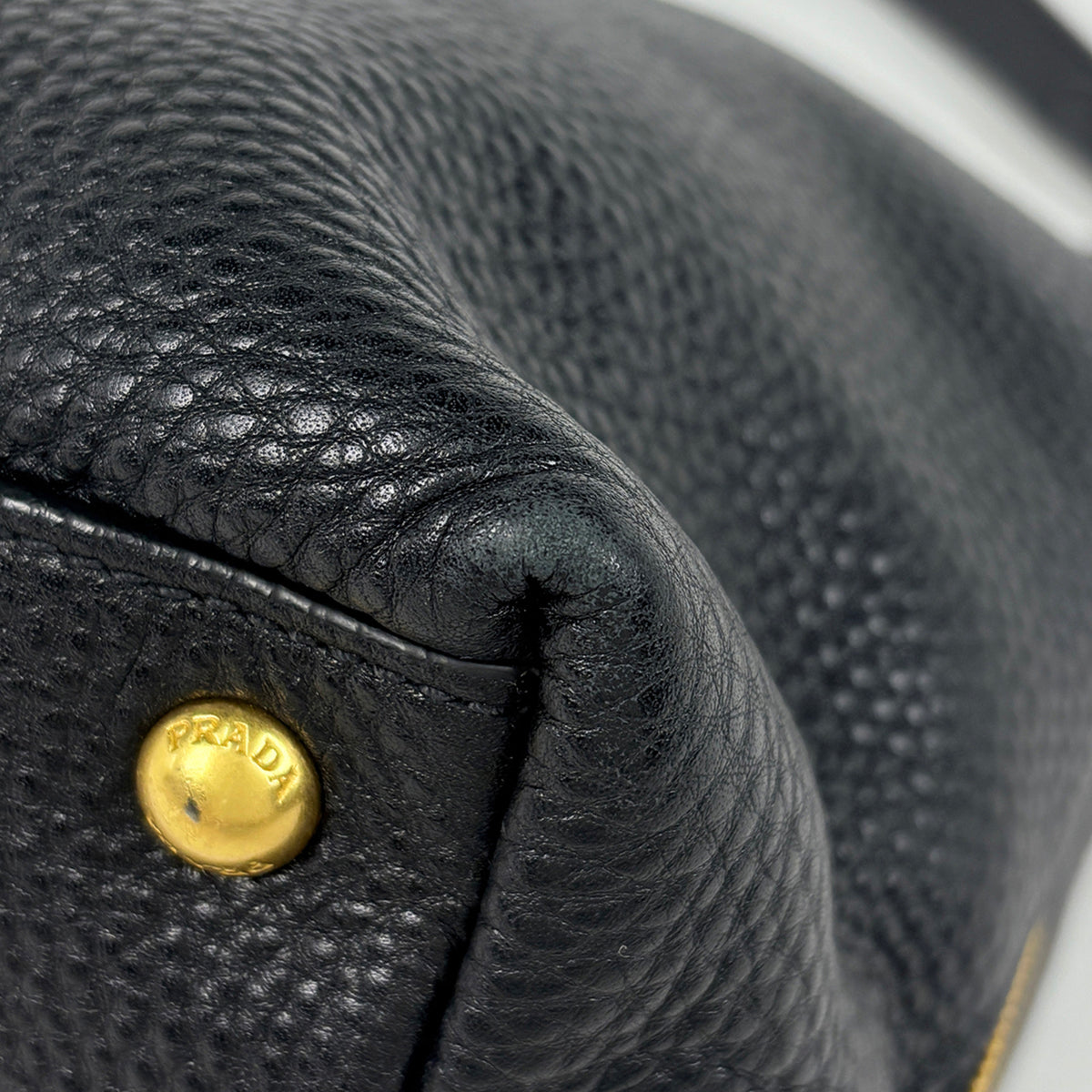 Prada Black Leather Shoulder Bag (Pre-Owned)