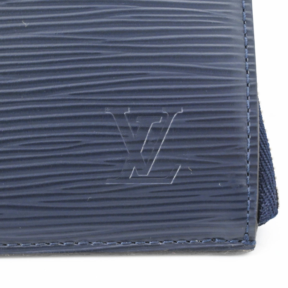 Louis Vuitton Epi Navy Epi Leather Clutch Bag Pouch (Pre-Owned)