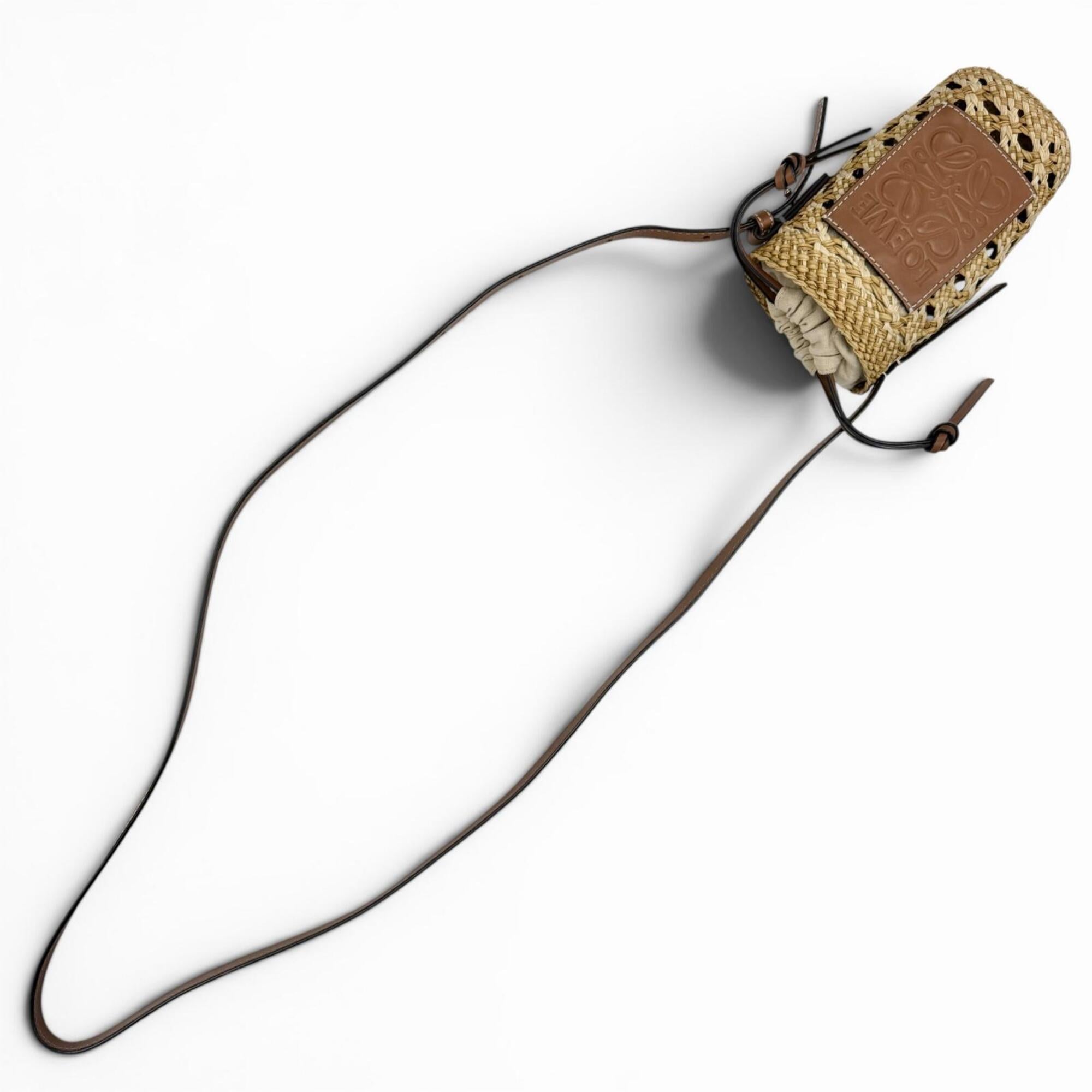 Loewe Beige Brown Raffia Leather Shoulder Bag (Pre-Owned)
