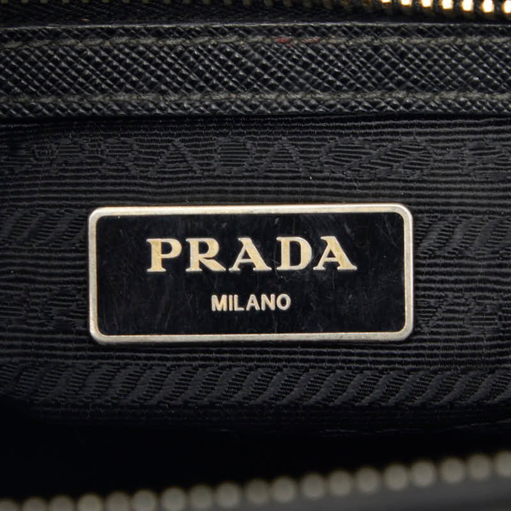 Prada Black Leather Handbag (Pre-Owned)