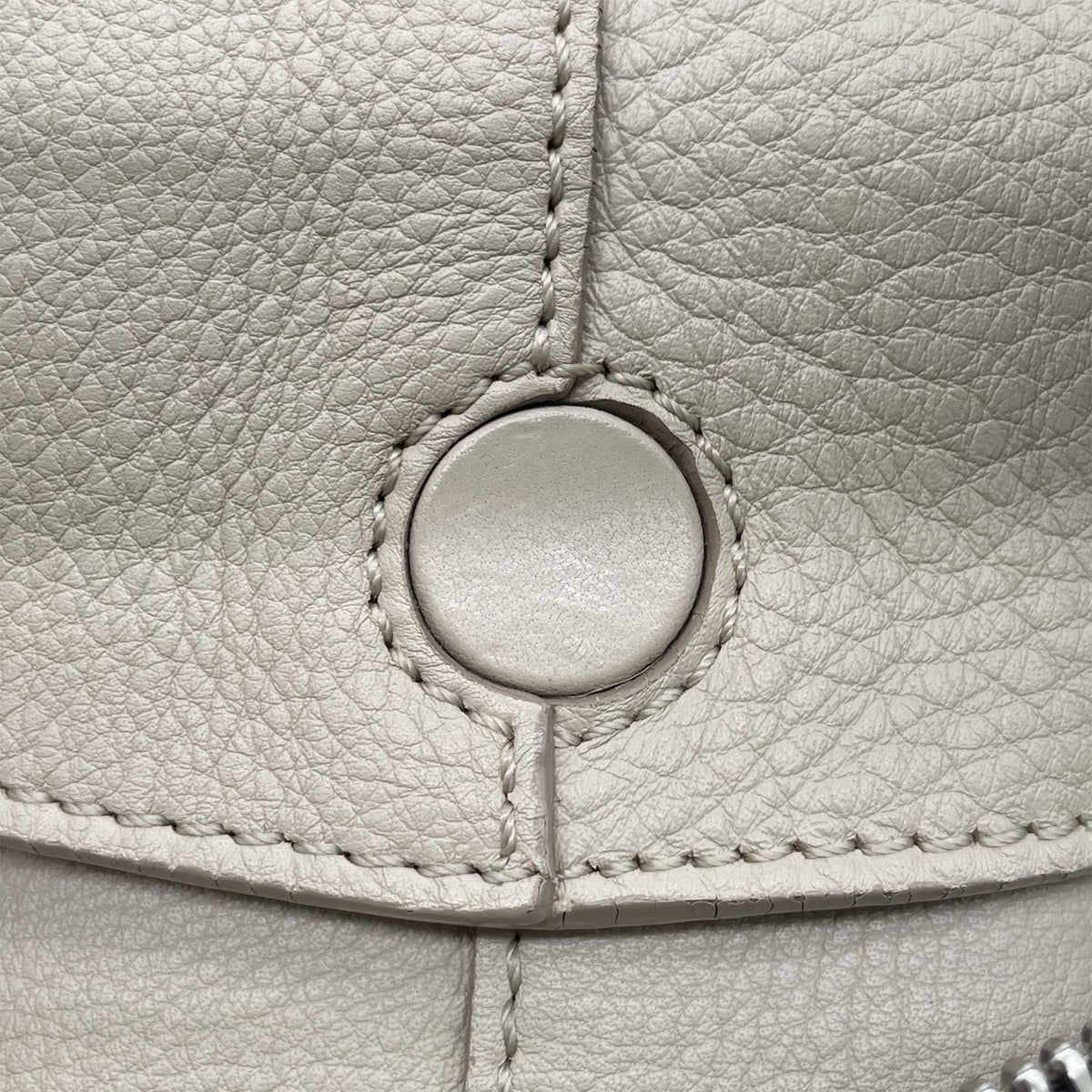 Loewe Beige Black Leather Handbag (Pre-Owned)