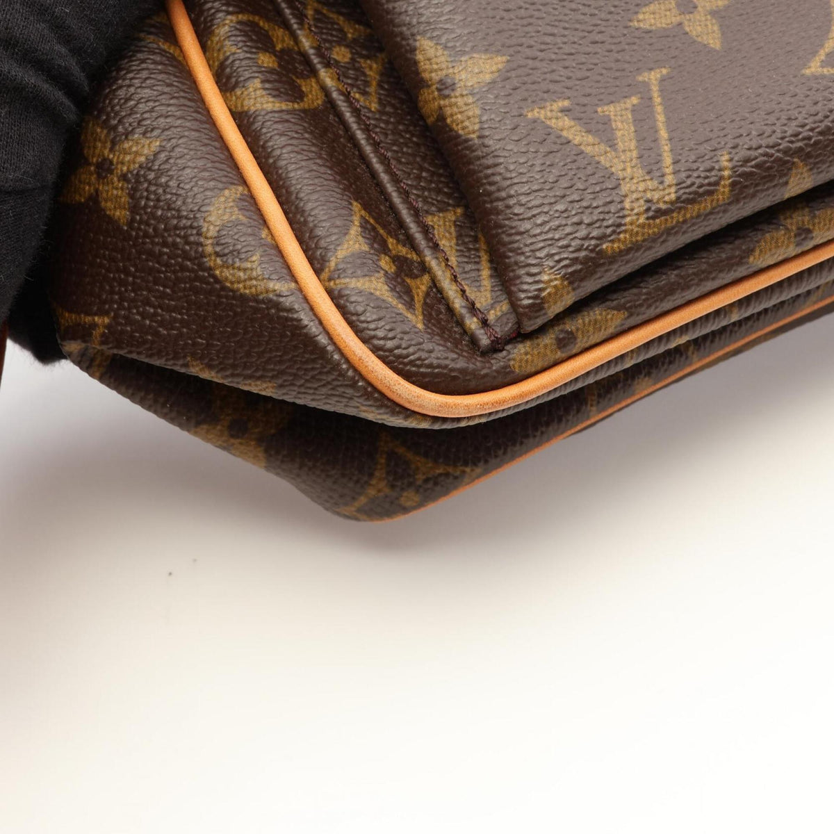 Louis Vuitton Brown Monogram Coated Canvas Leather Handbag Shoulder Bag (Pre-Owned)