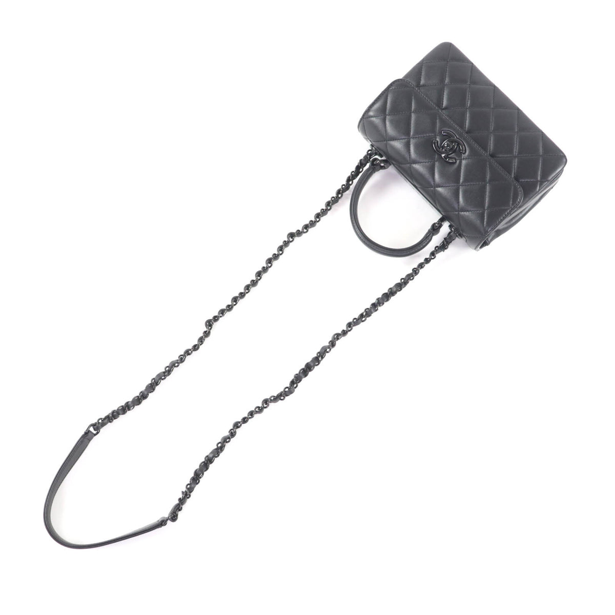 Chanel Black Leather Shoulder Bag (Pre-Owned)