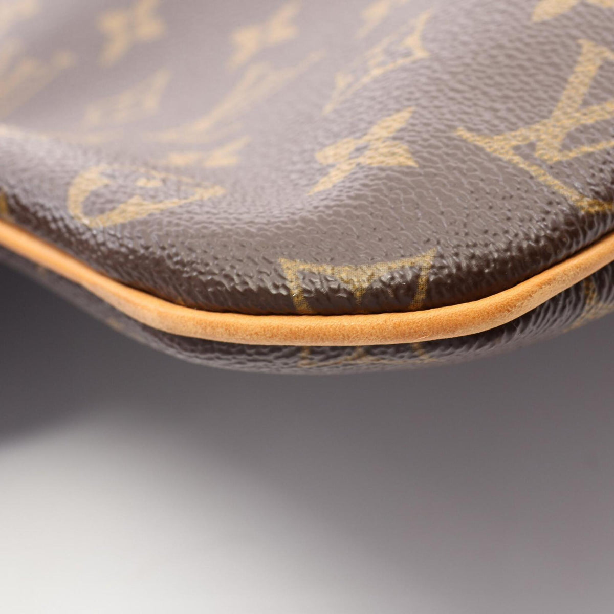 Louis Vuitton Brown Monogram Coated Canvas Leather Handbag Shoulder Bag (Pre-Owned)