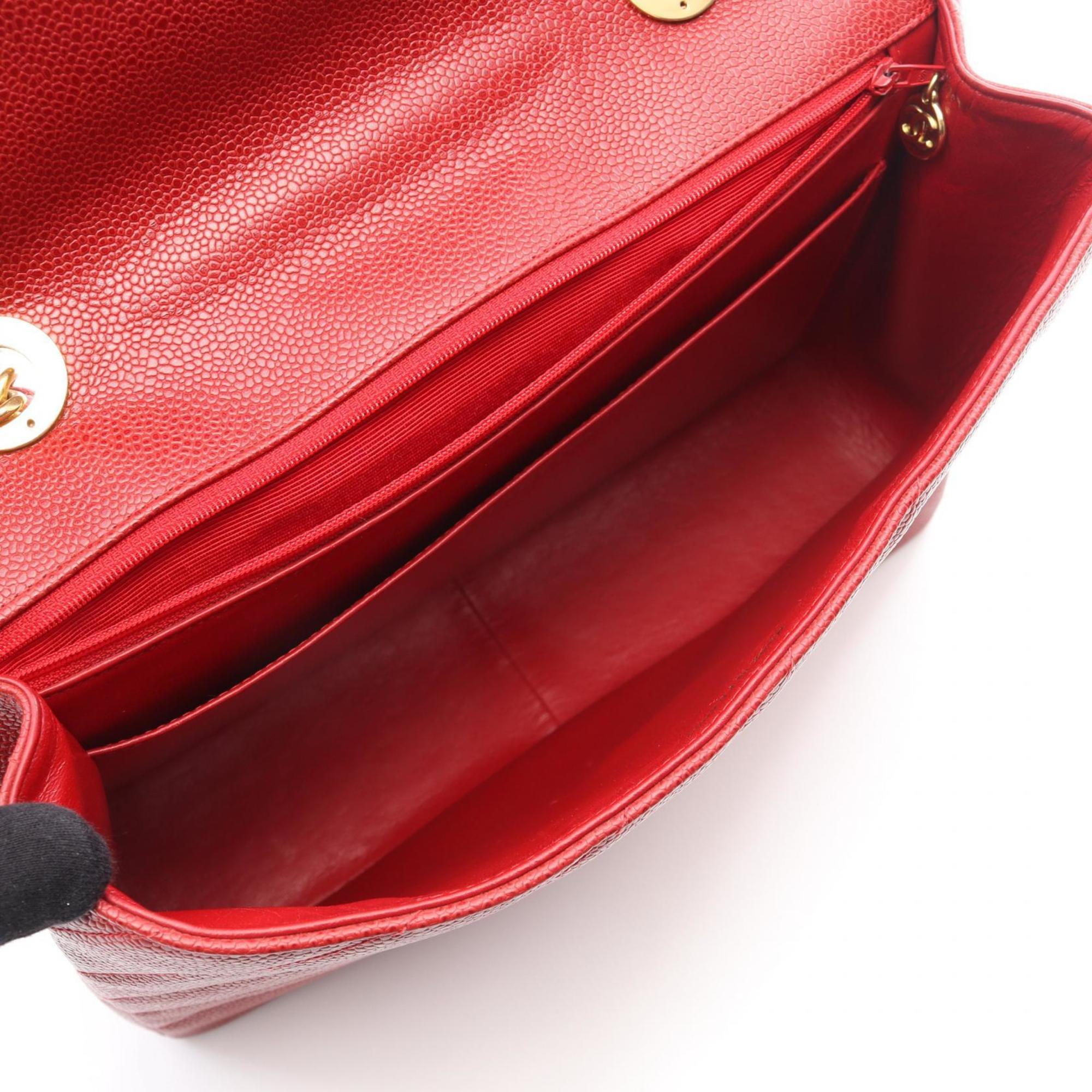 Chanel Red Color Leather Shoulder Bag (Pre-Owned)