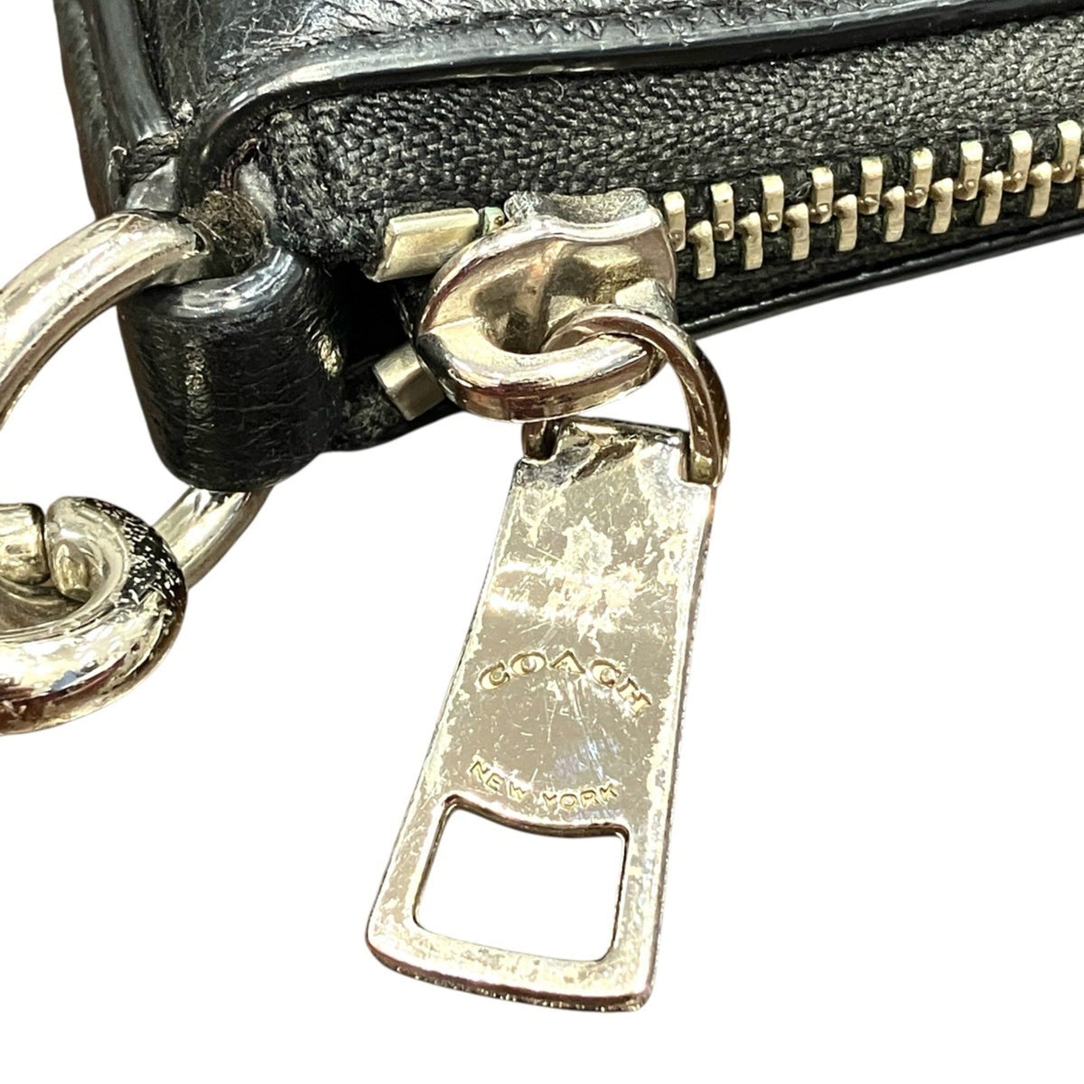 Coach Black Leather Shoulder Bag (Pre-Owned)