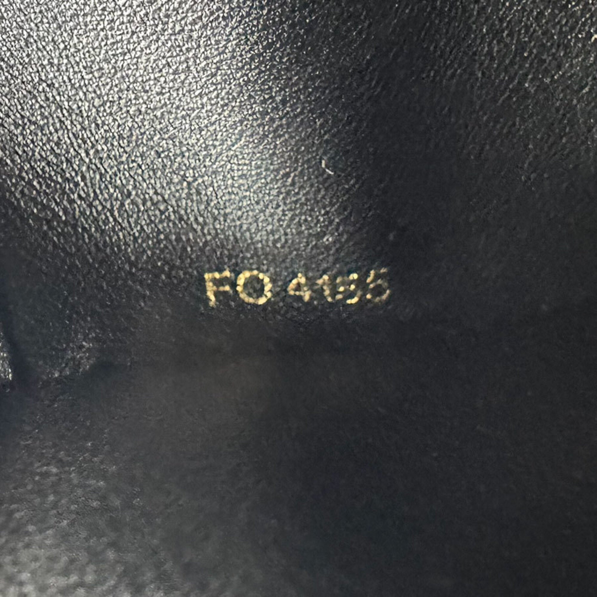 Louis Vuitton Black Leather Handbag Shoulder Bag (Pre-Owned)