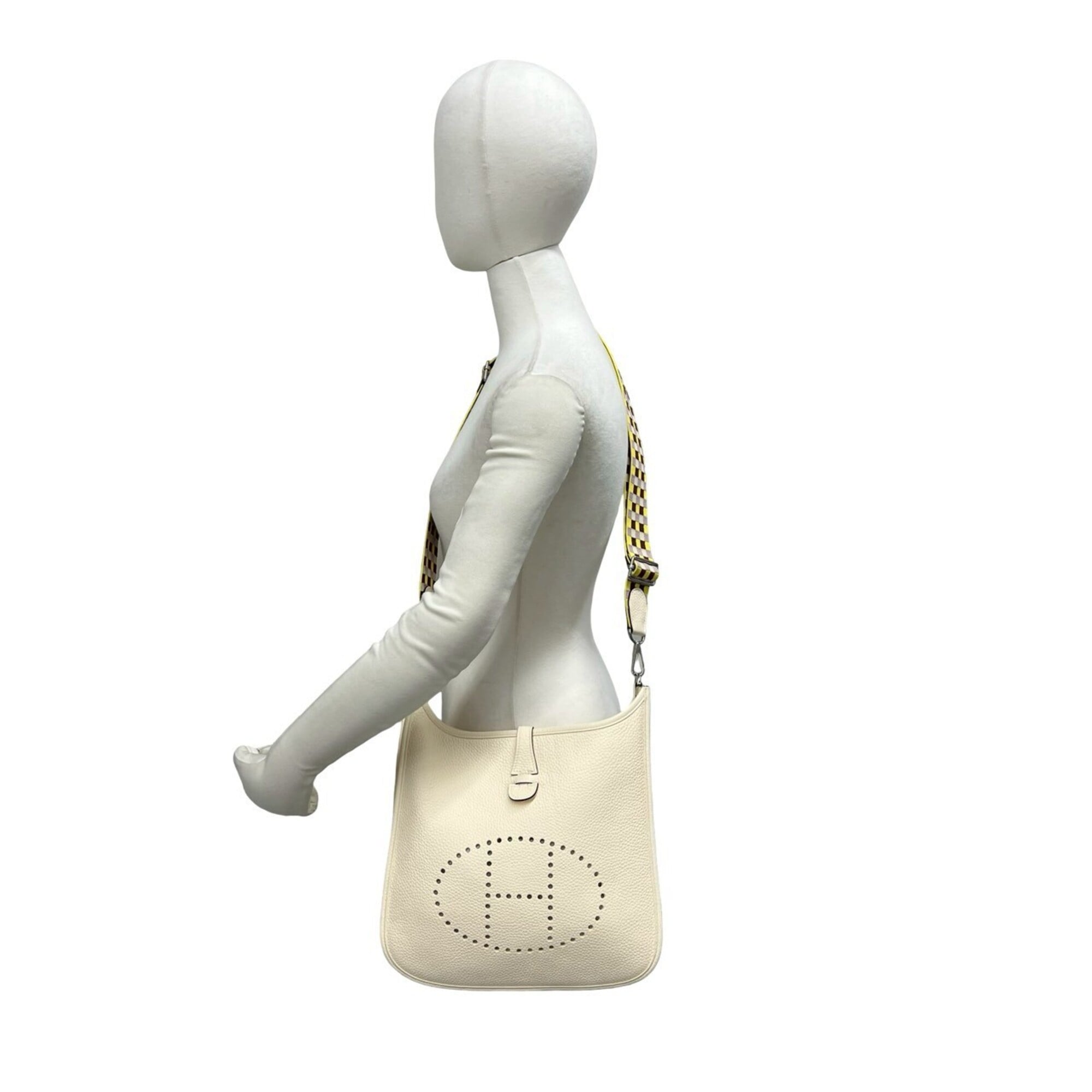 Hermes Beige Taurillon Clemence Leather Shoulder Bag (Pre-Owned)