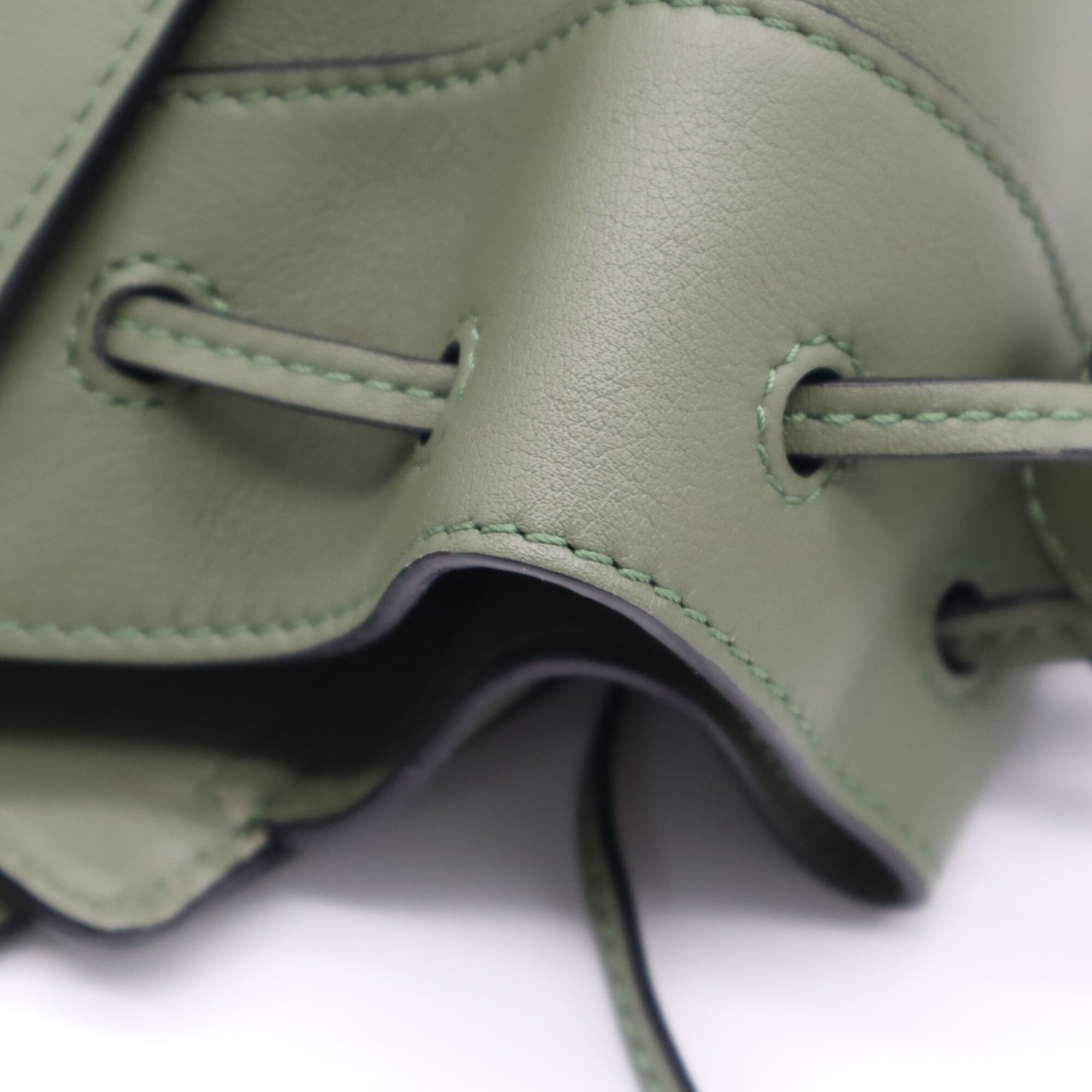 Loewe Hammock Green Leather Handbag (Pre-Owned)