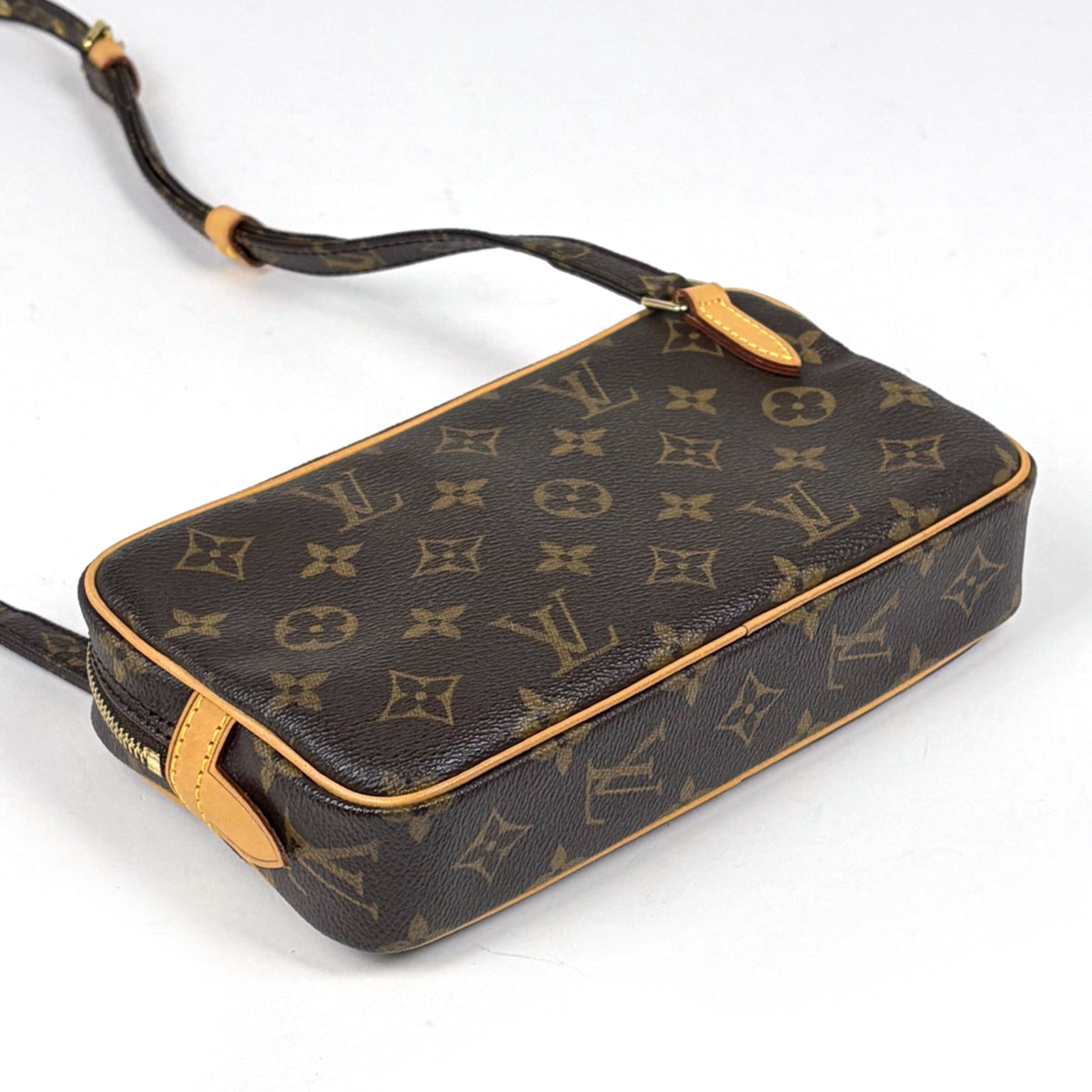 Louis Vuitton Brown Monogram Pochette Shoulder Bag (Pre-Owned)