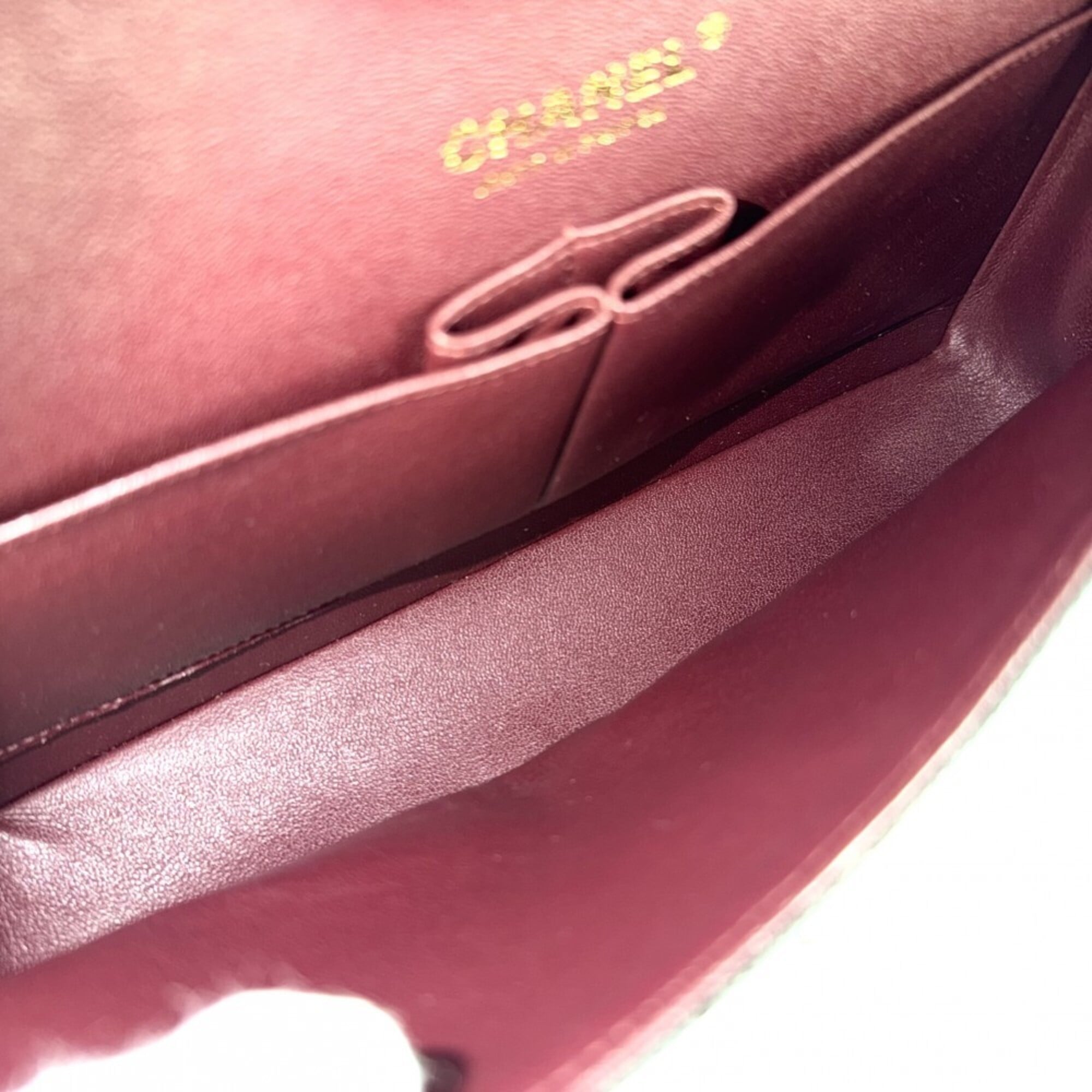 Chanel Matelasse Black Grained Calfskin Shoulder Bag (Pre-Owned)