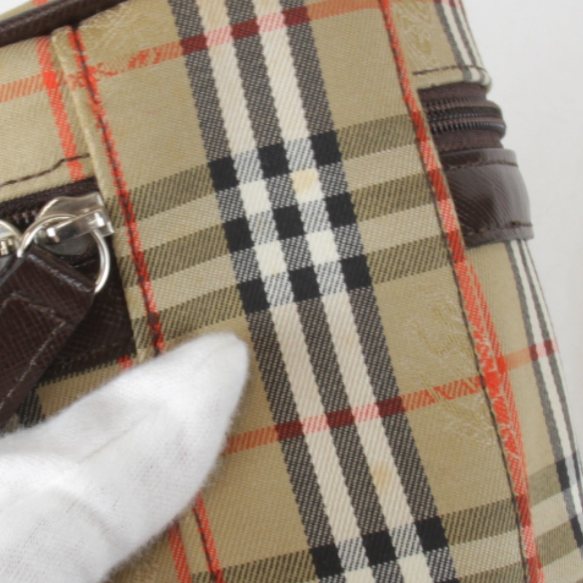 Burberry Beige Canvas Pouch (Pre-Owned)